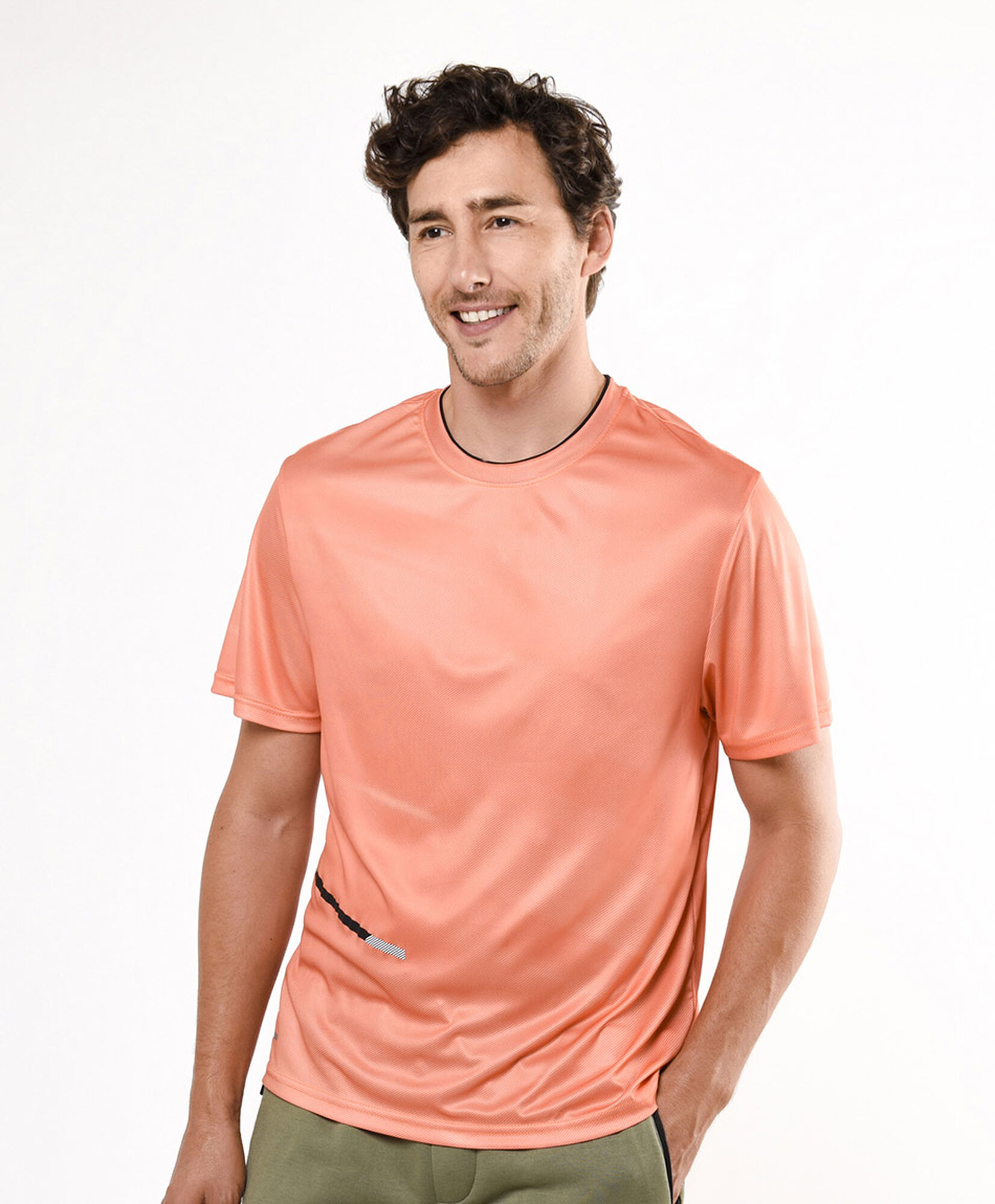 Polera deportiva hombre lisa color Polera deportiva hombre lisa color