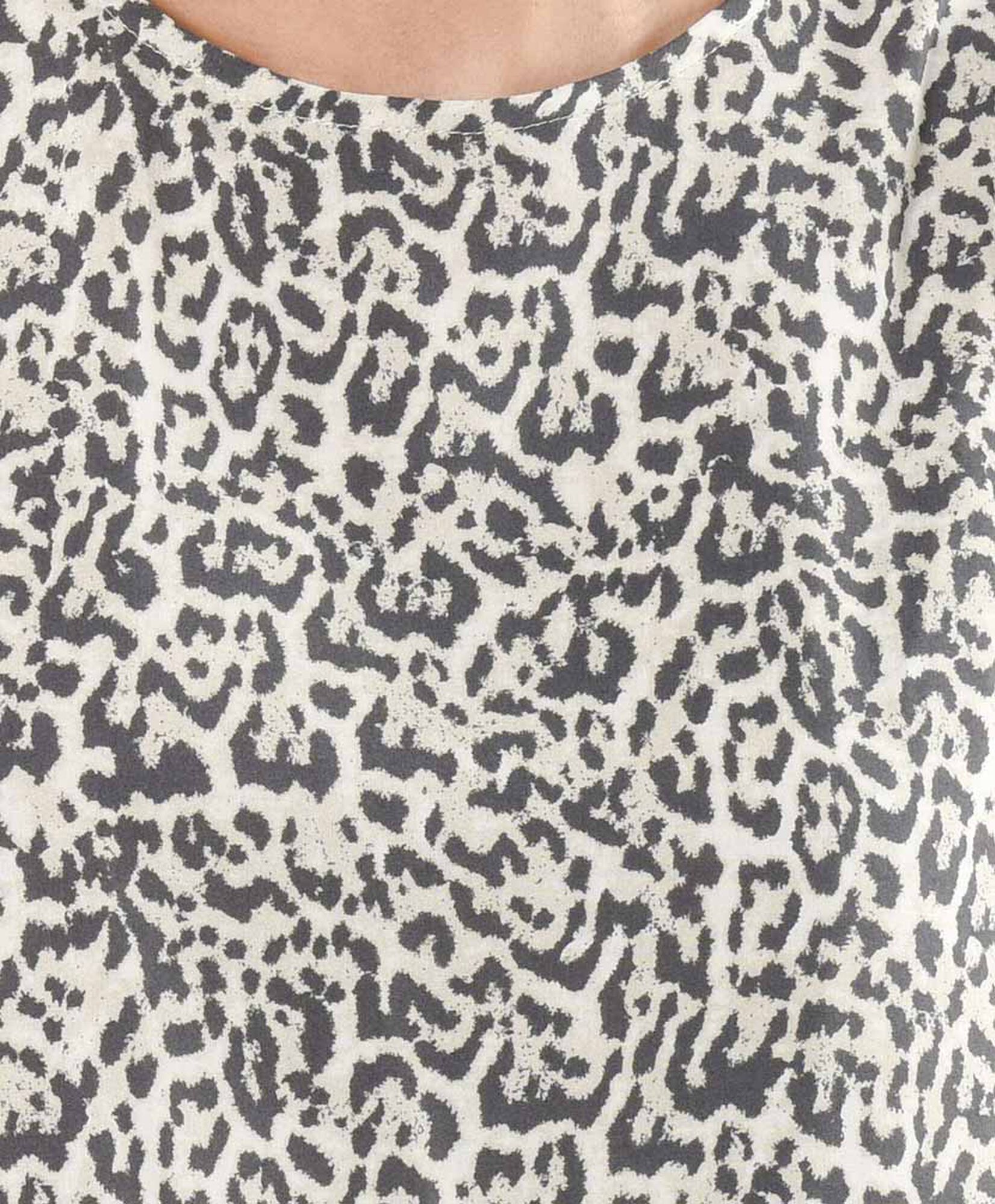 Blusa mujer animal print sin mangas Blusa mujer animal print sin mangas