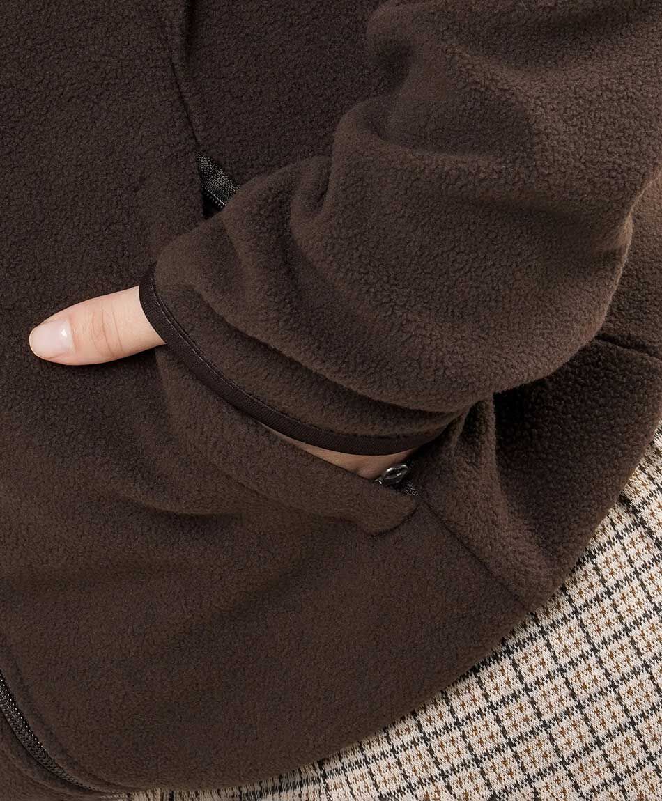 Poler&oacute;n mujer entallado caf&eacute;