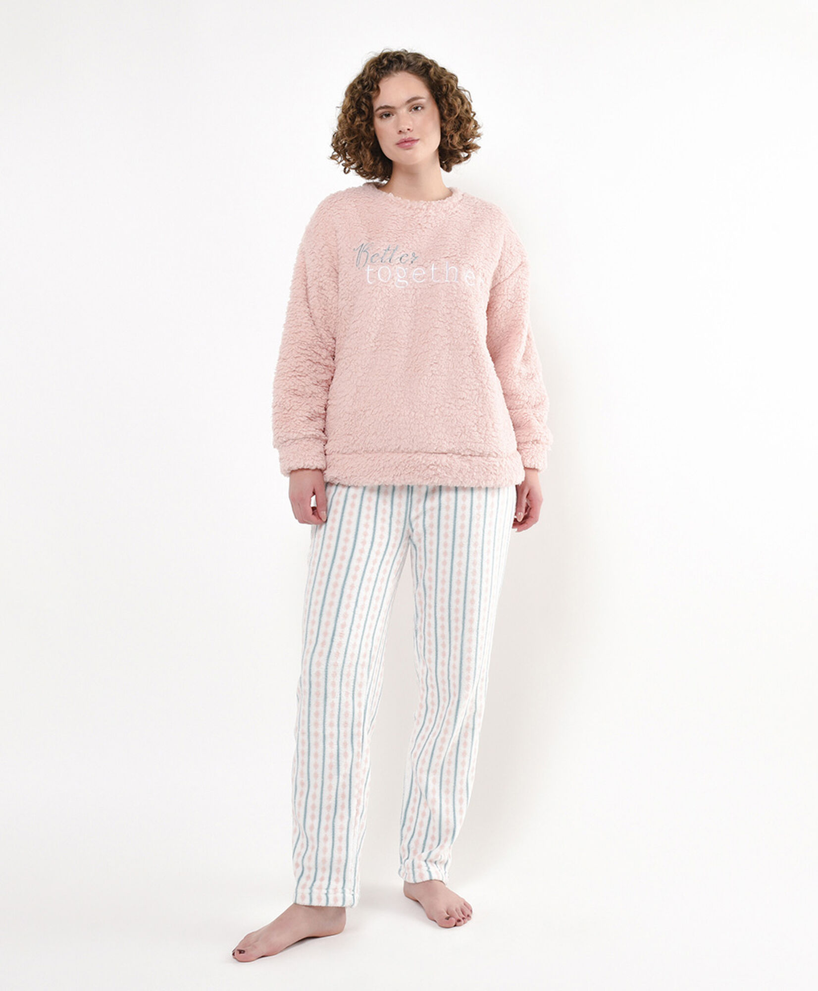 Pijama mujer chiporro frase y líneas Pijama mujer chiporro frase y líneas