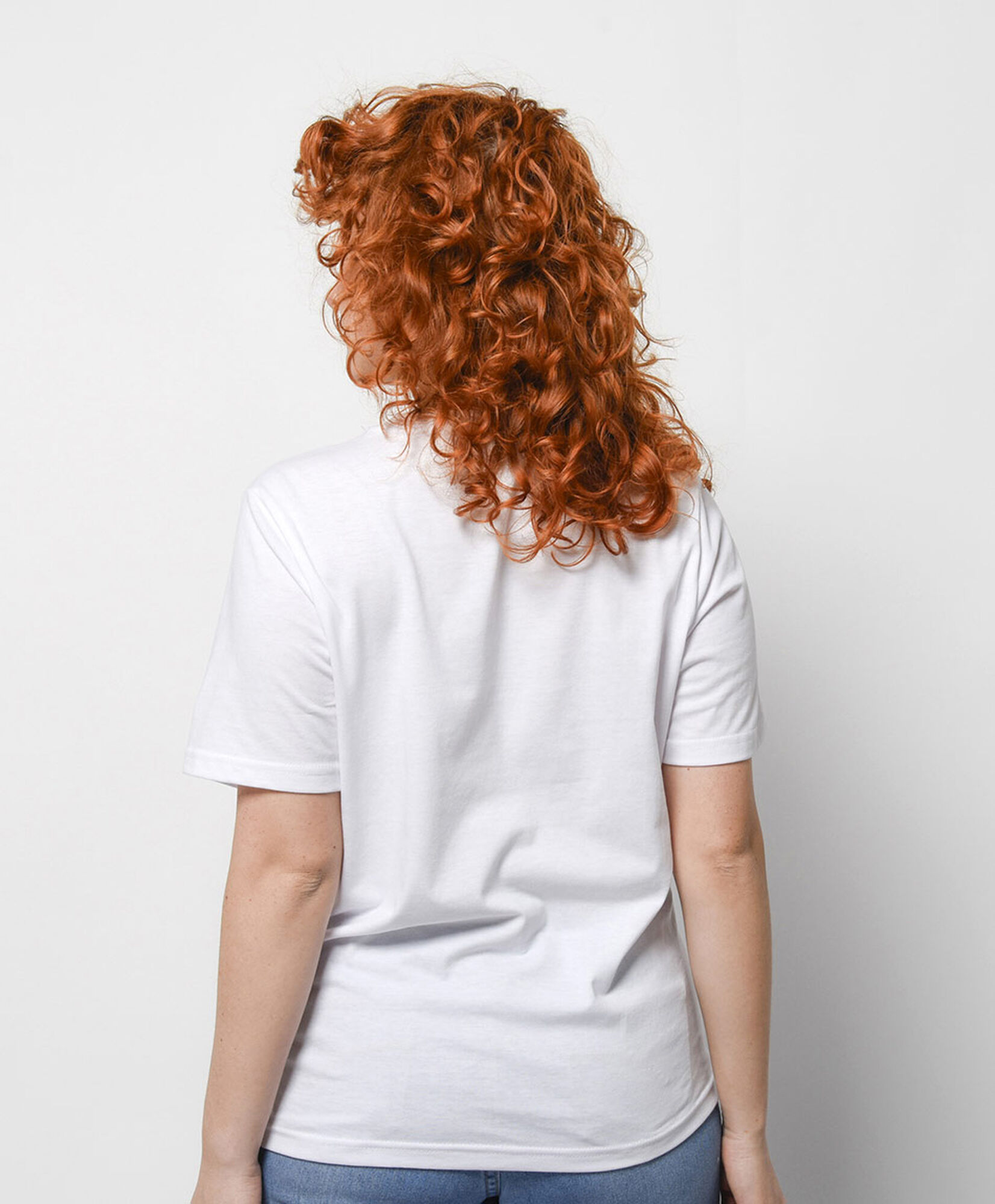 Polera mujer flores bordadas Polera mujer flores bordadas