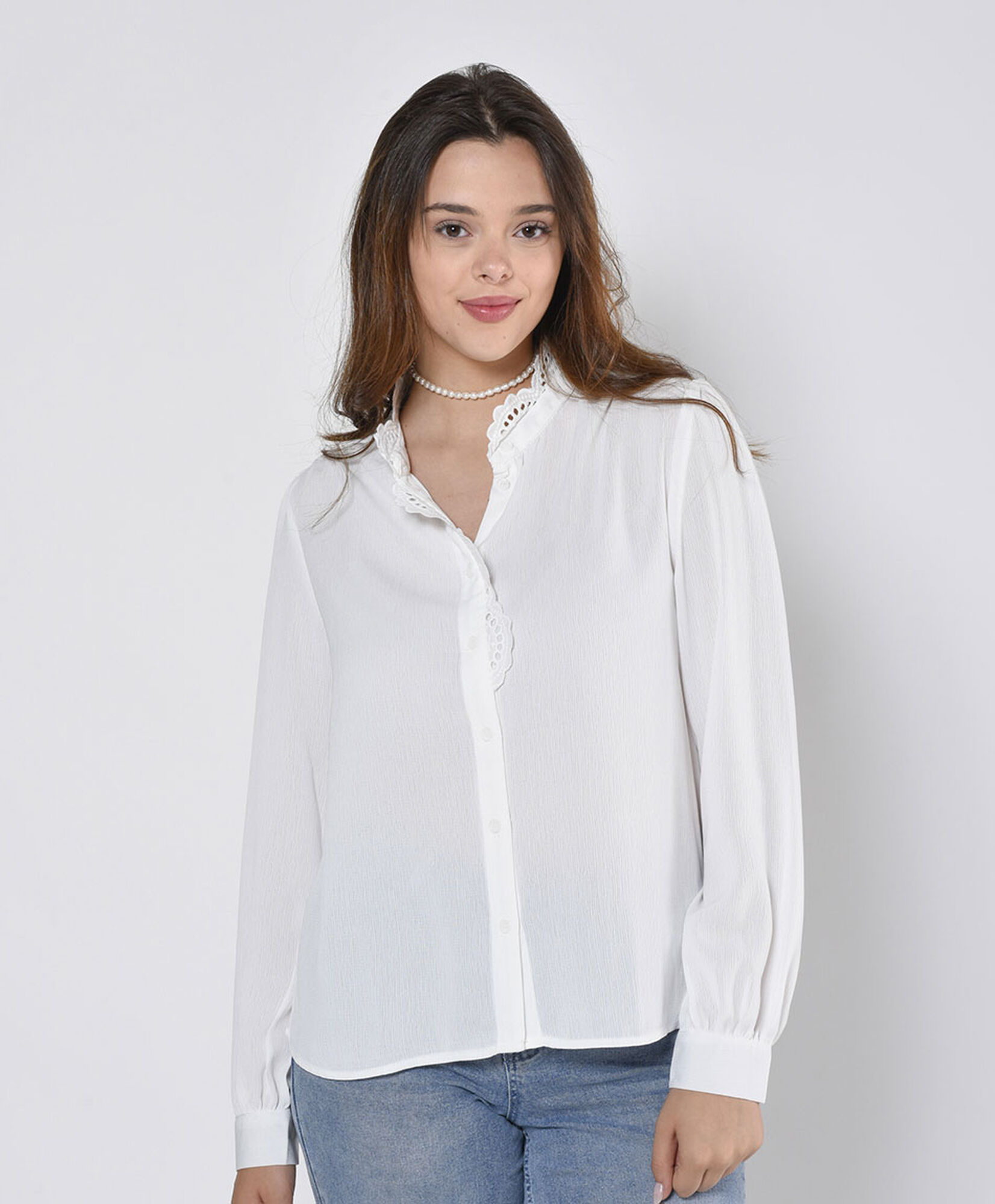Blusa mujer encaje en cuello Blusa mujer encaje en cuello