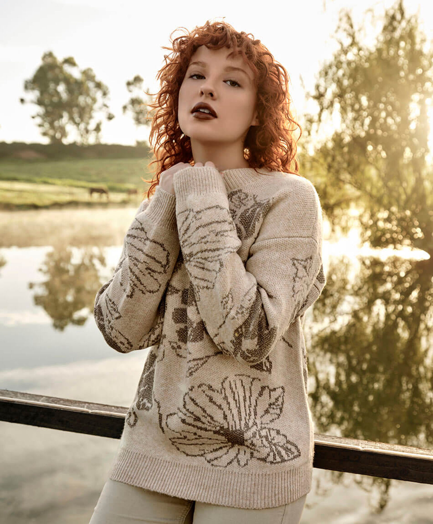 Sweater mujer flores con brillos Sweater mujer flores con brillos