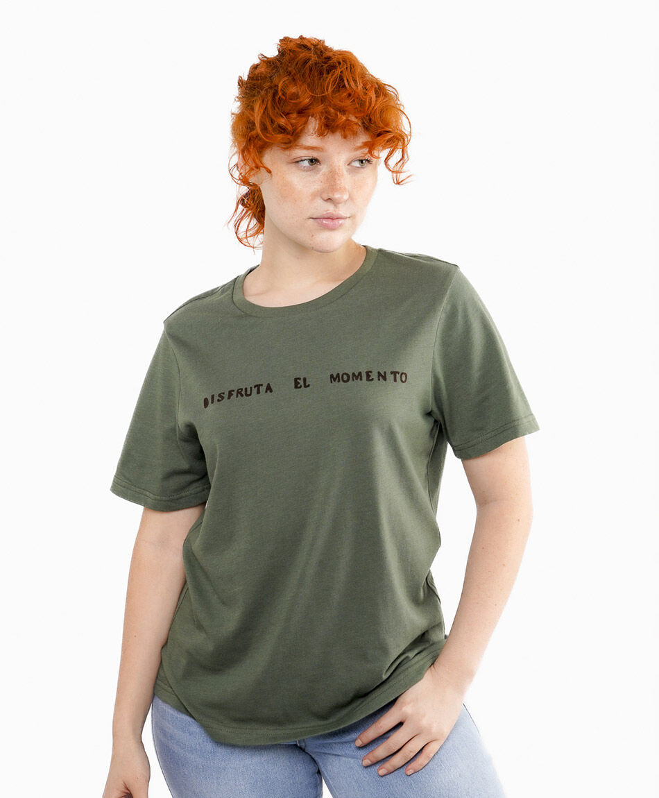 Polera mujer disfruta el momento