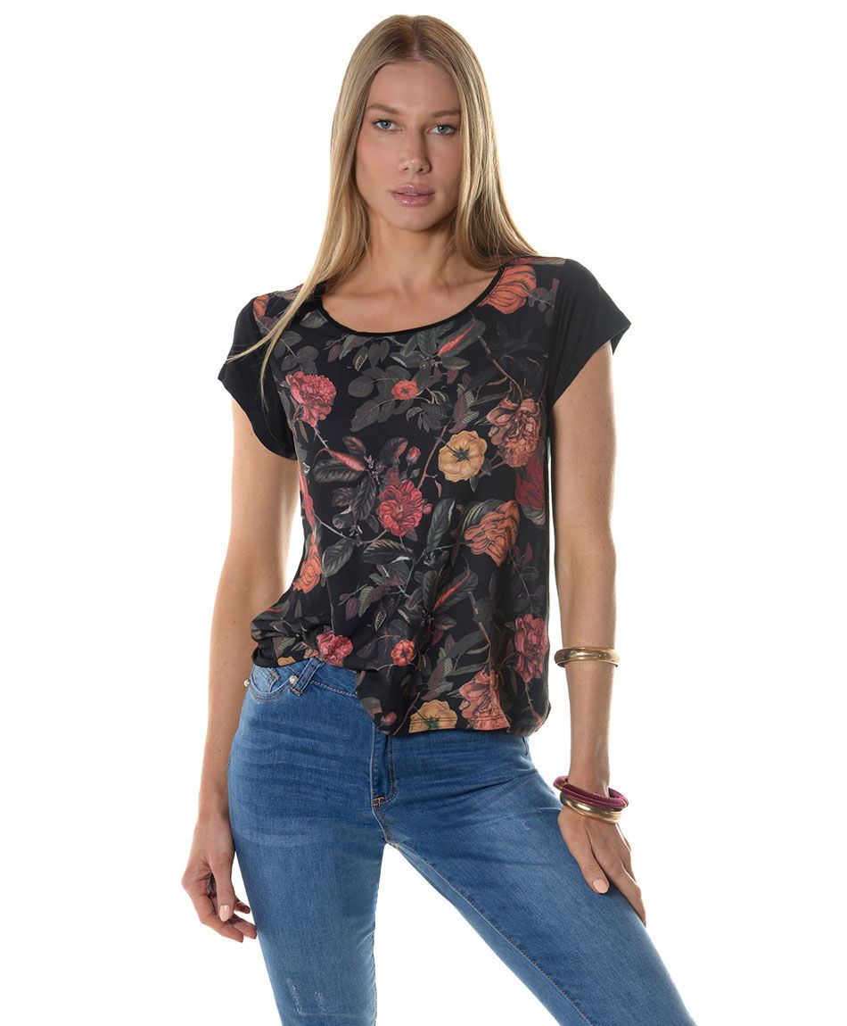 Polera bicolor estampada