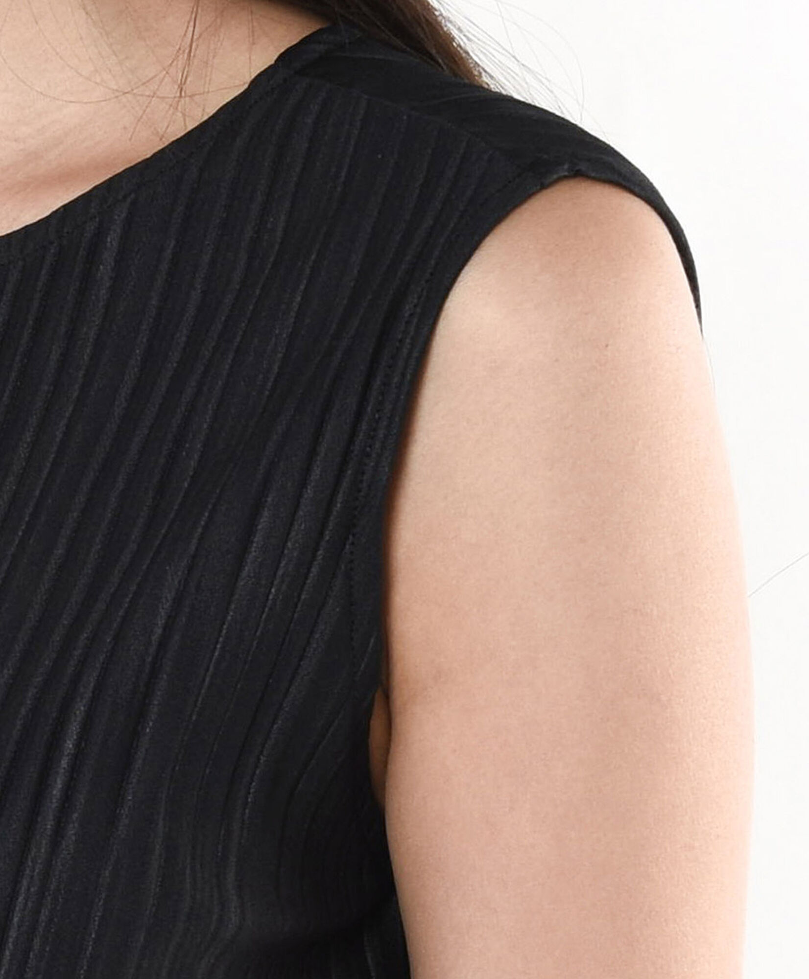 Polera mujer plisada sin mangas Polera mujer plisada sin mangas