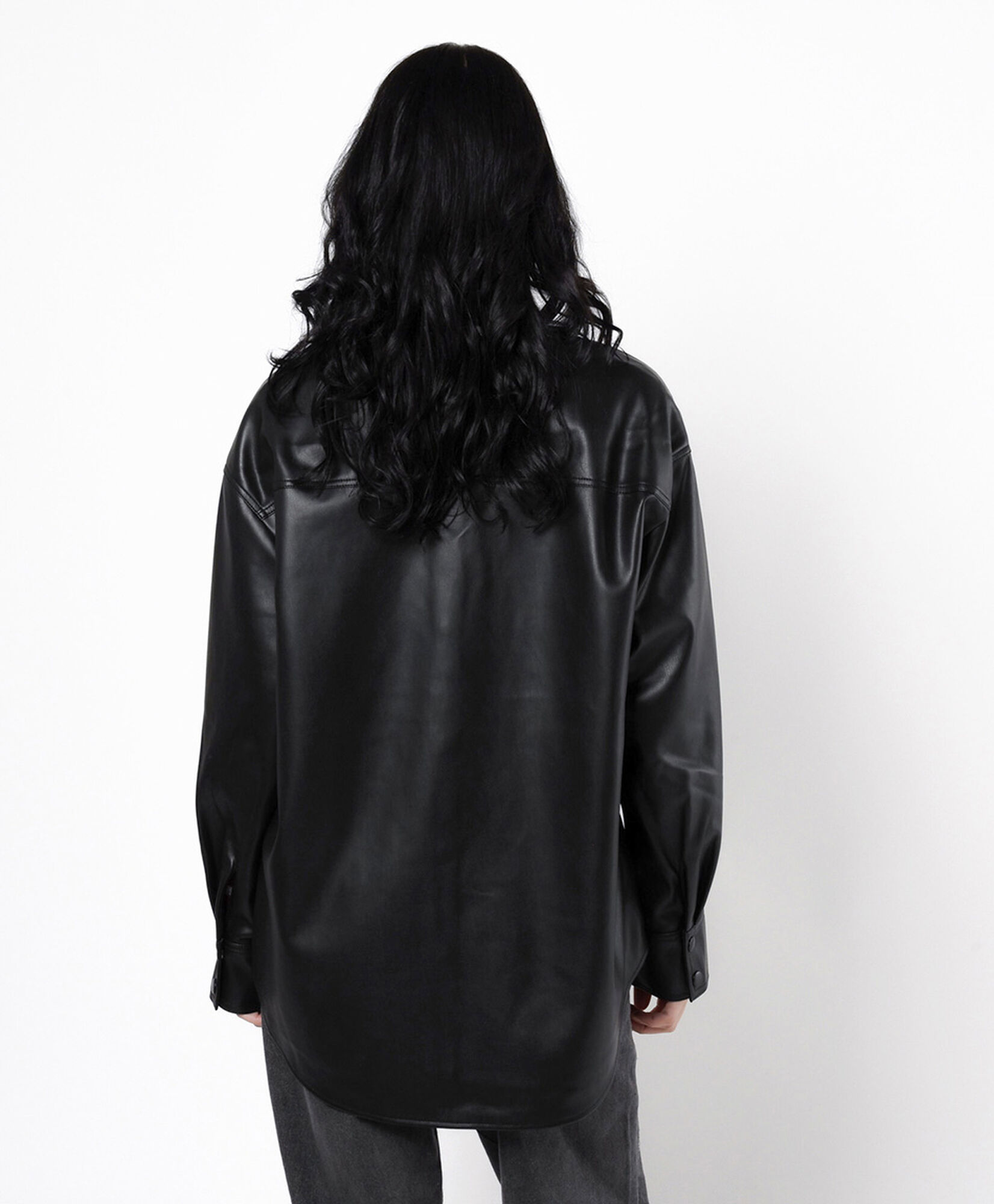 Chaqueta mujer cuerina bolsillos Chaqueta mujer cuerina bolsillos