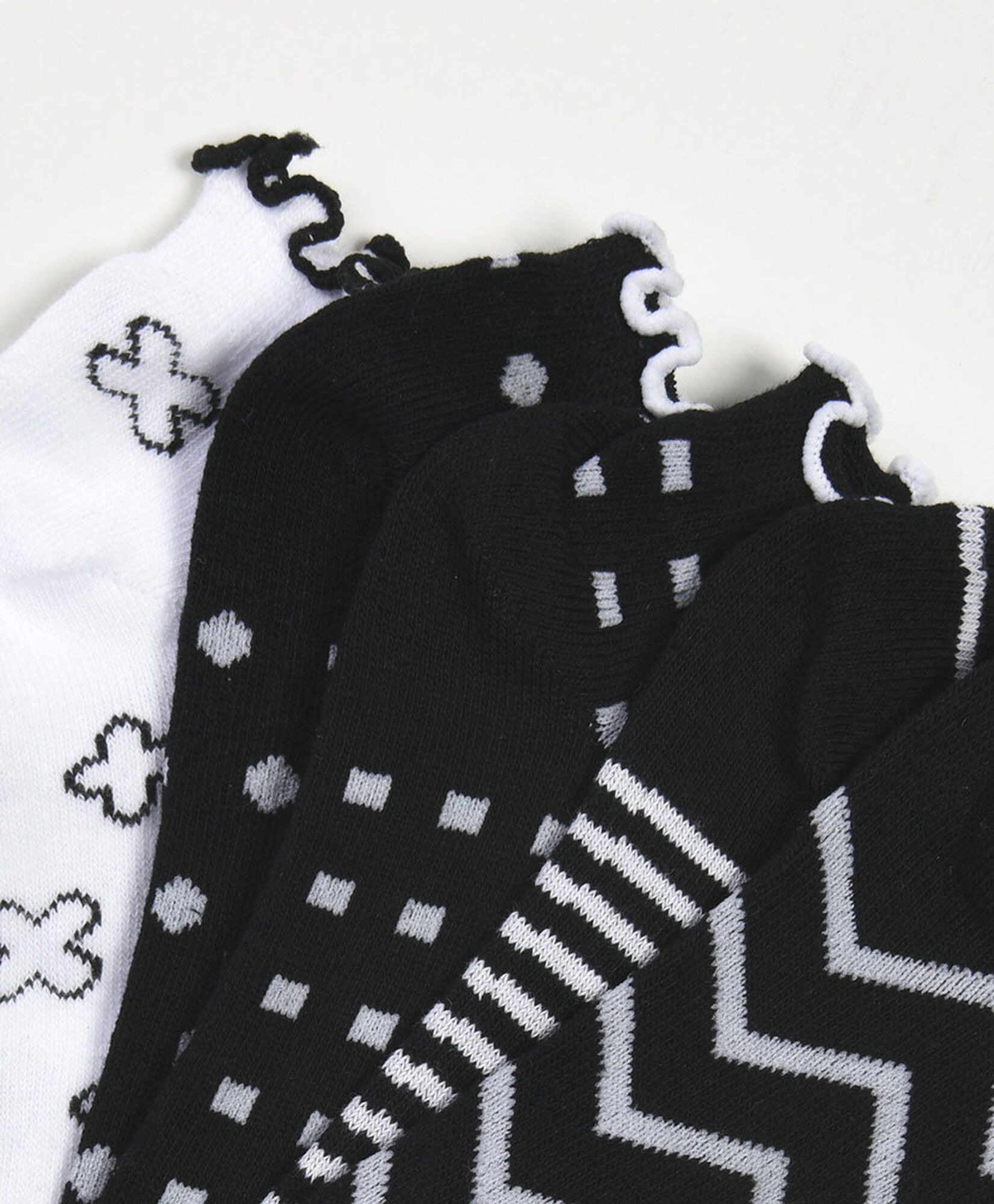 Pack 5 calcetines mujer blanco y negro Pack 5 calcetines mujer blanco y negro