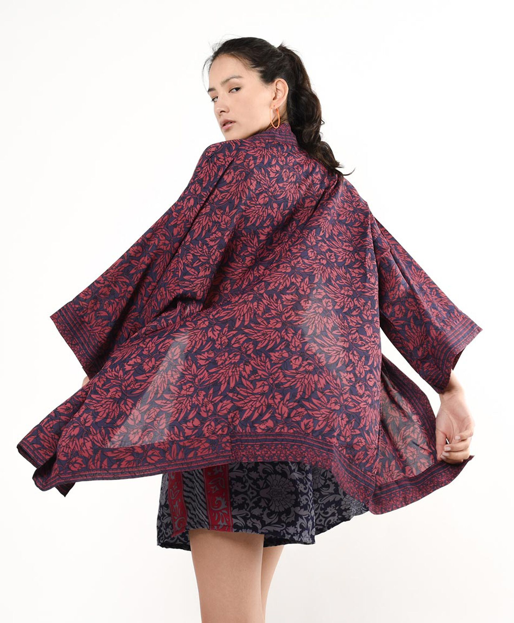 Kimono mujer hojas Kimono mujer hojas