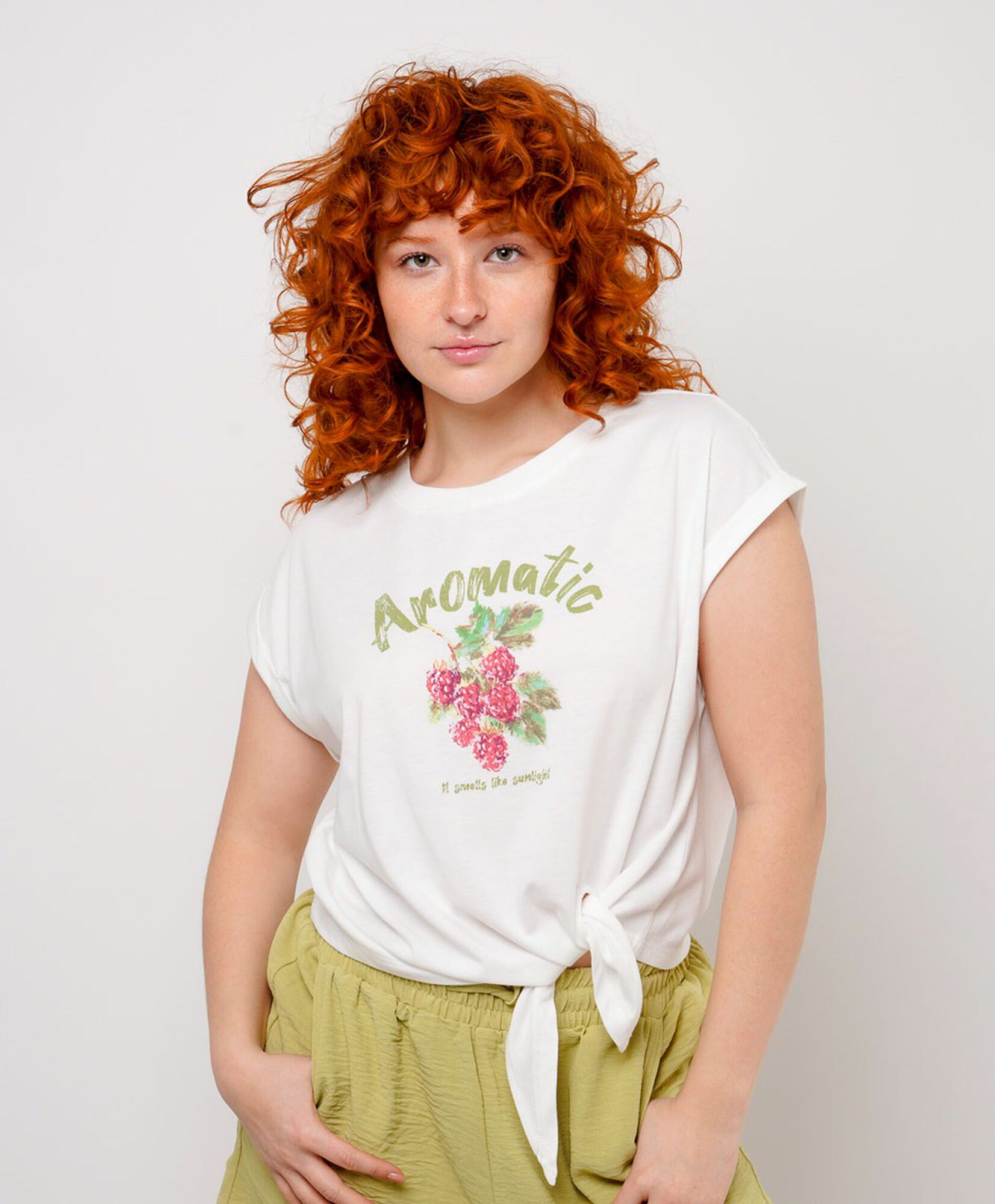 Polera mujer frambuesas Polera mujer frambuesas