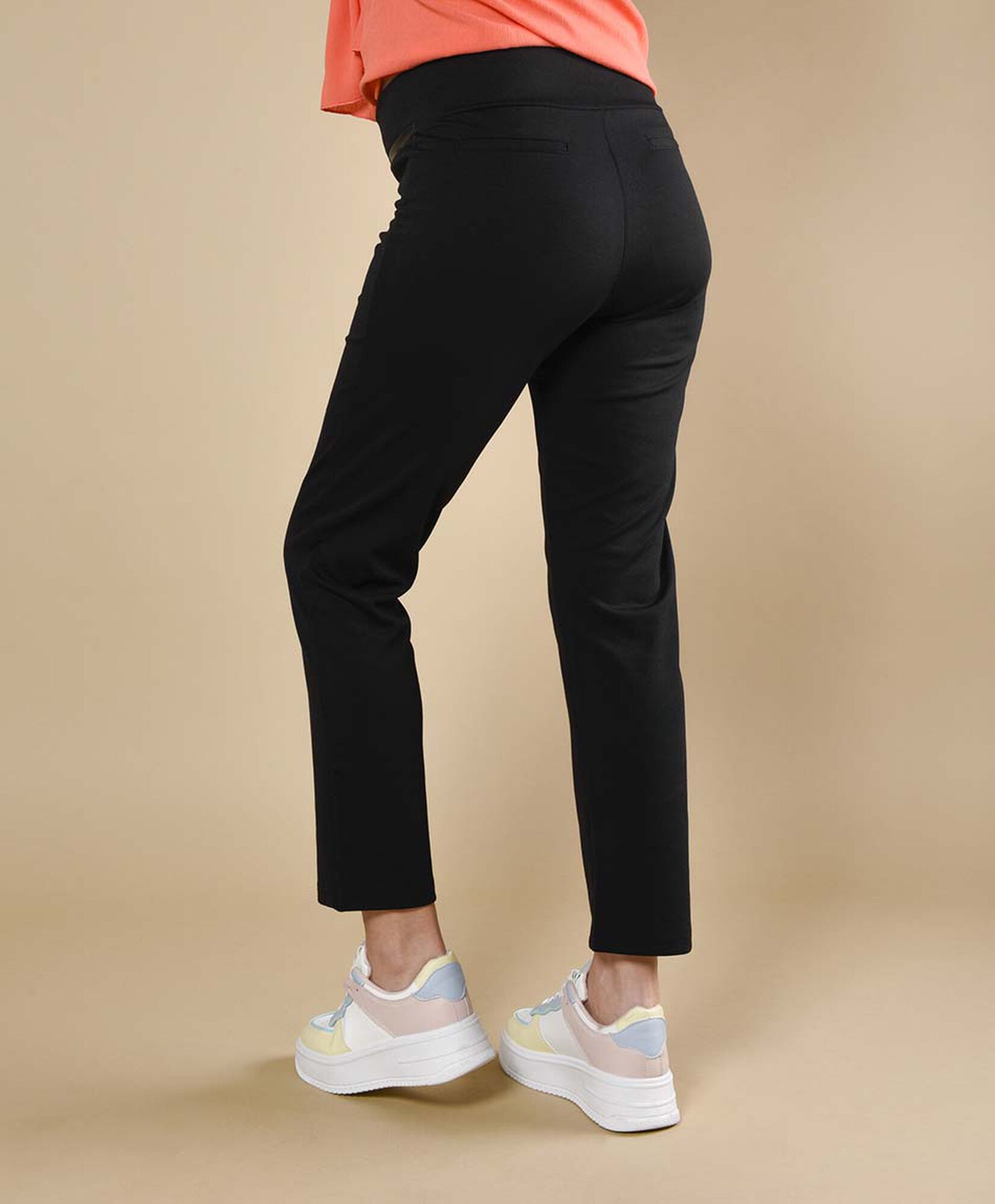 Pantalón tiro alto Pantalón tiro alto