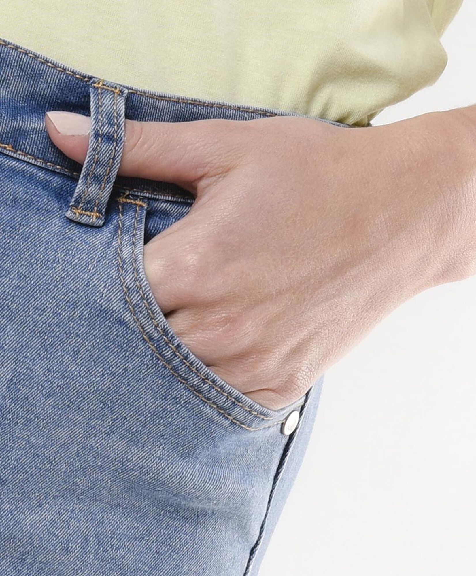Jeans mujer costuras wide Jeans mujer costuras wide