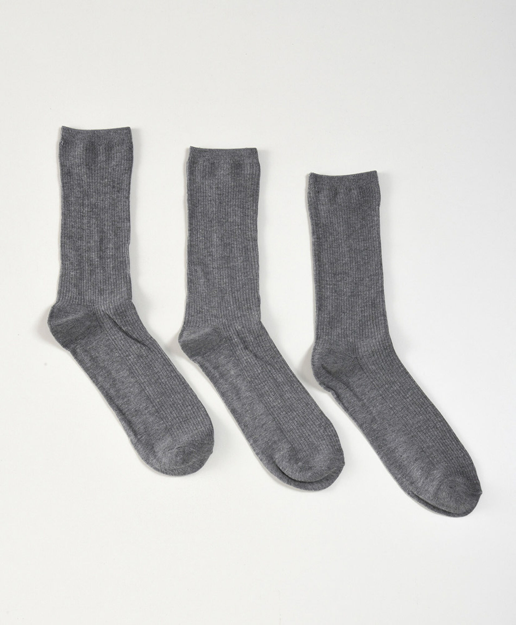 Pack 3 calcetines escolares largos líneas gris Pack 3 calcetines escolares largos líneas gris