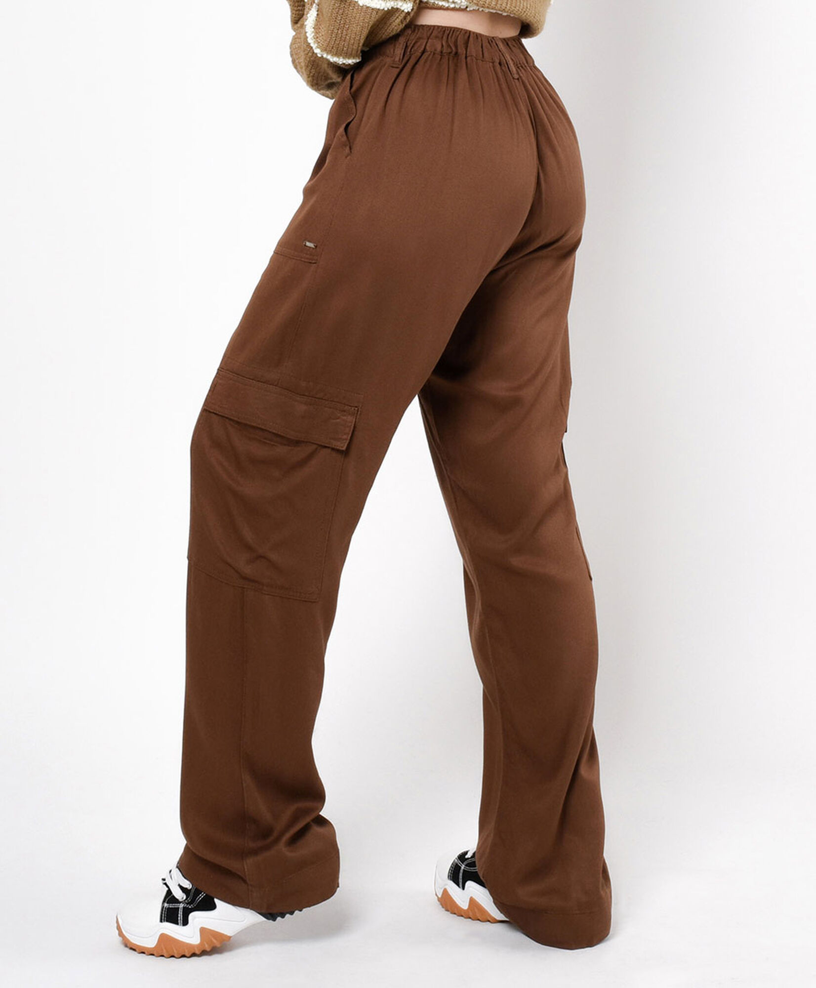 Pantalón mujer cargo wide Pantalón mujer cargo wide