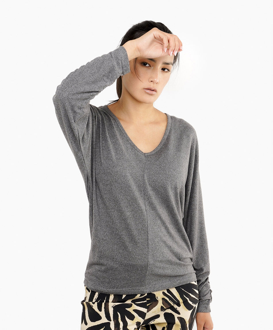 Polera mujer cuello redondo gris