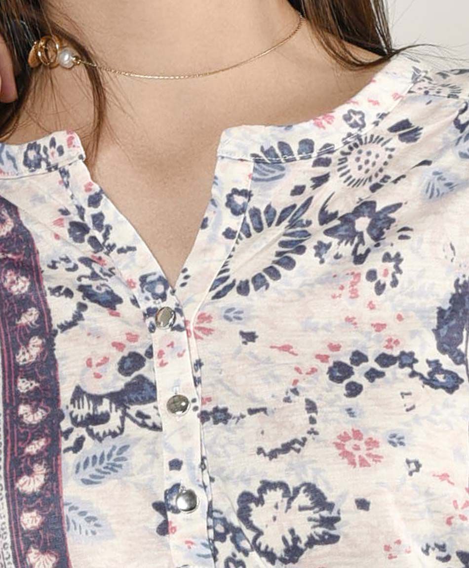 Polera mujer floreada con botones