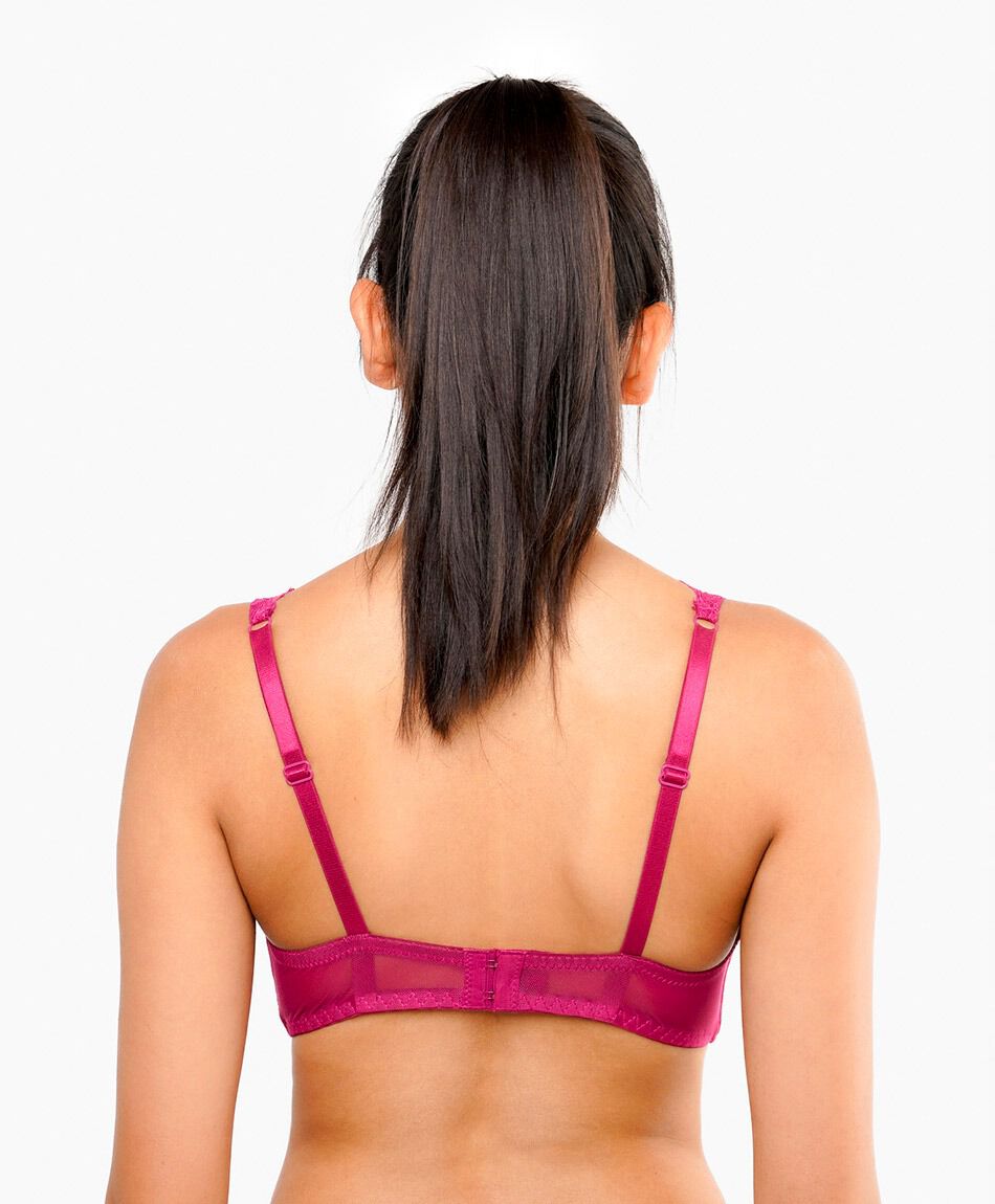 Sost&eacute;n mujer floreado encajes