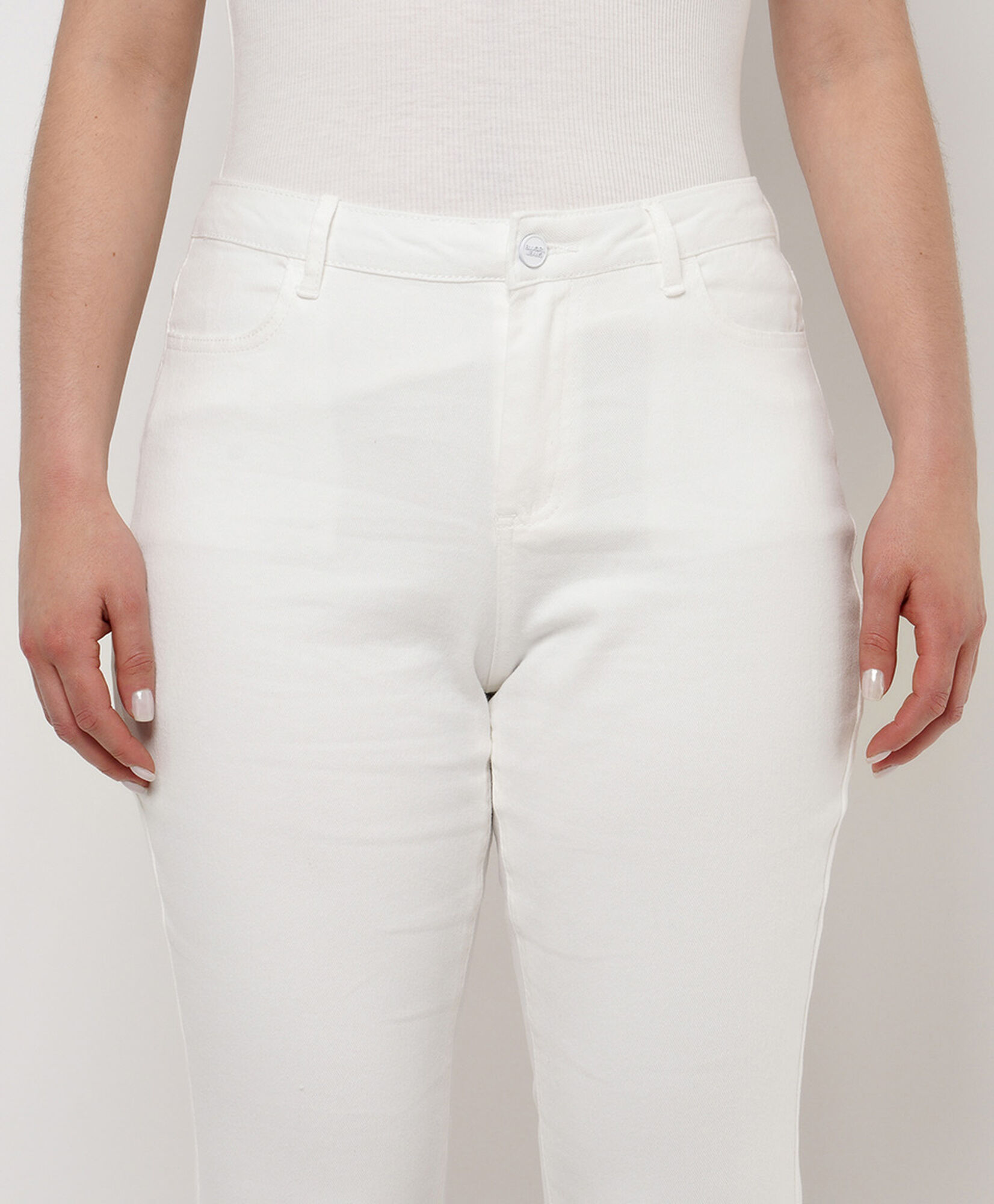 Jeans mujer bordado basta Jeans mujer bordado basta