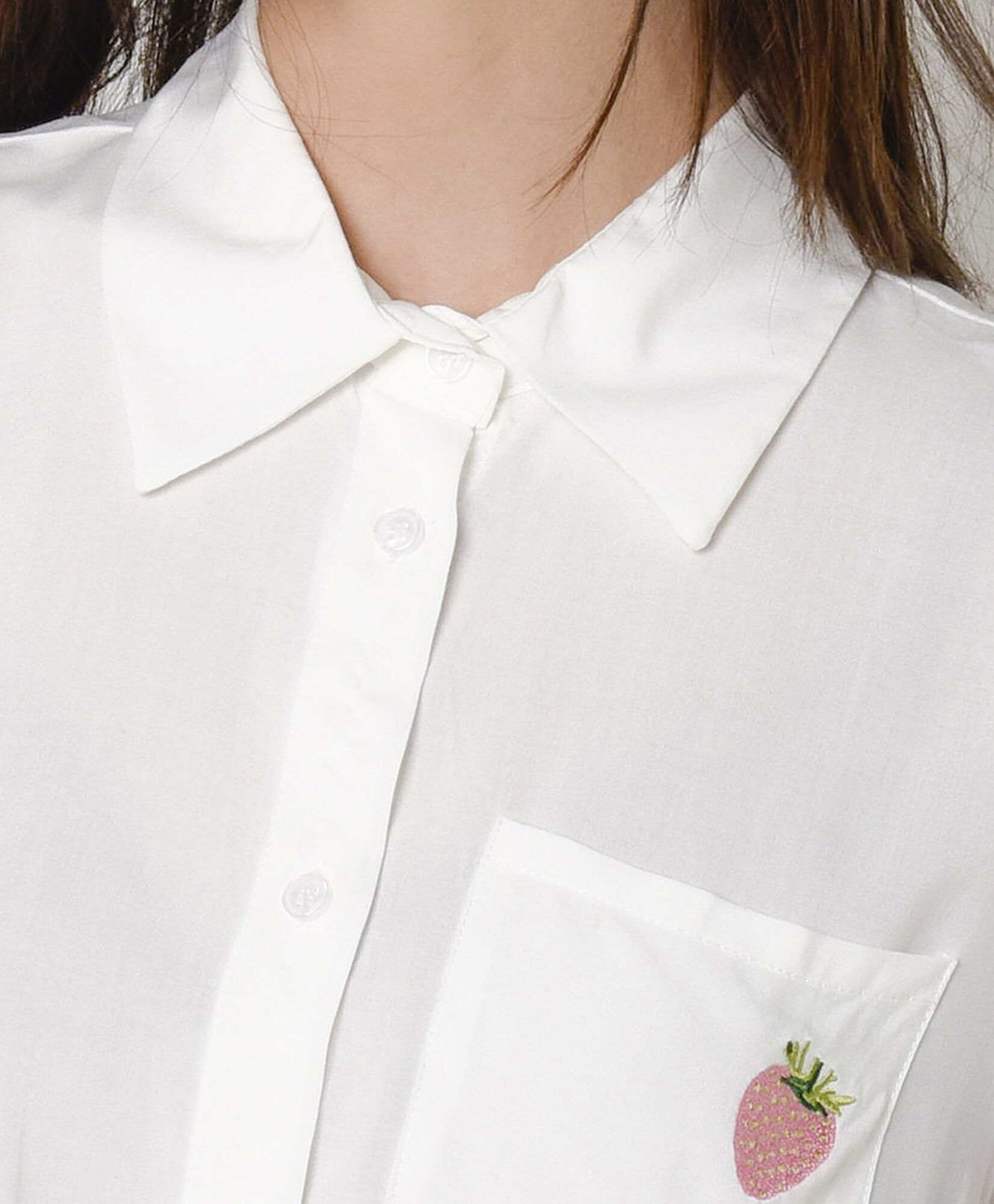 Blusa mujer frutilla bordada Blusa mujer frutilla bordada