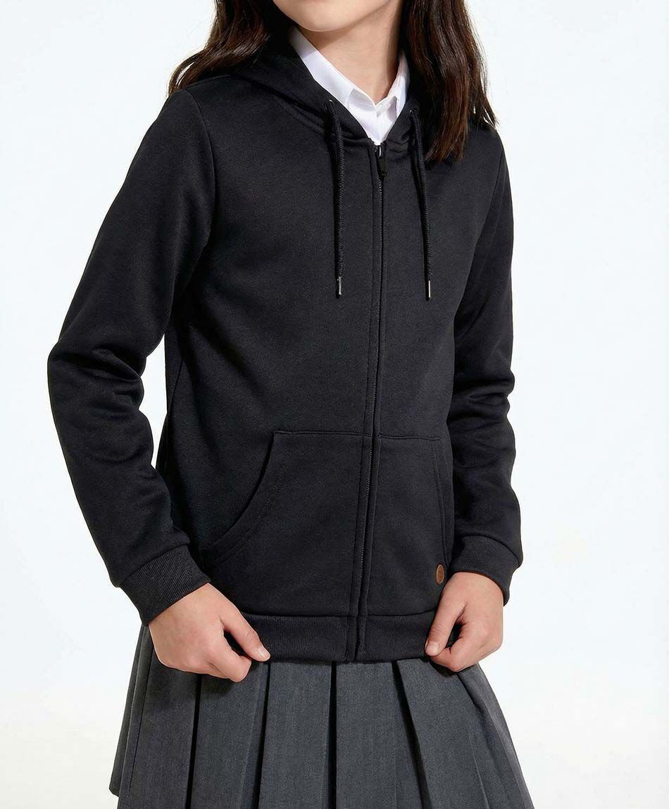 Poler&oacute;n escolar negro