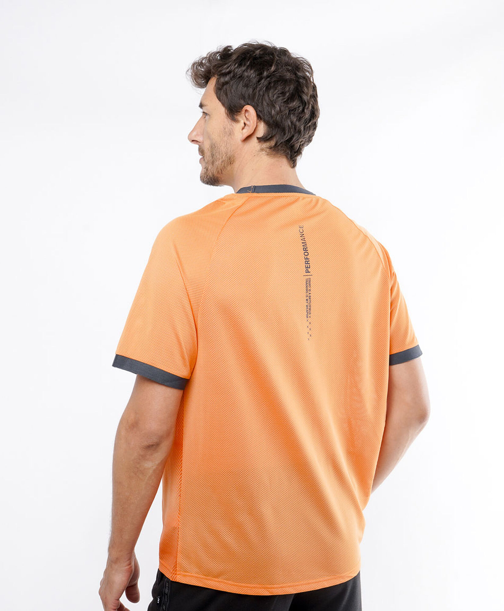 Polera deportiva hombre print naranjo Polera deportiva hombre print naranjo