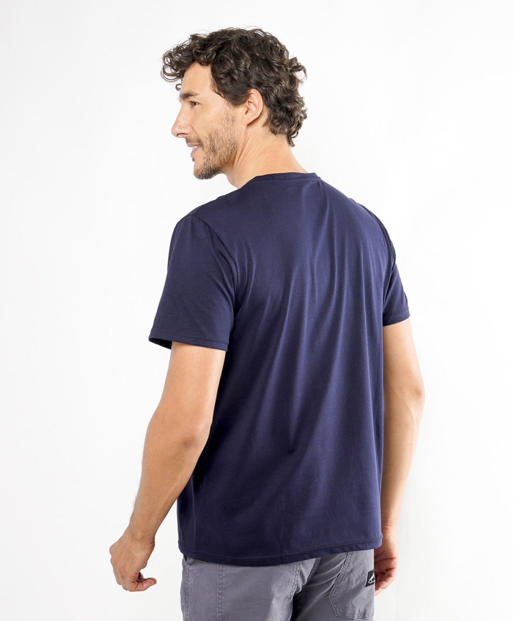 Polera hombre cuello v colores Polera hombre cuello v colores