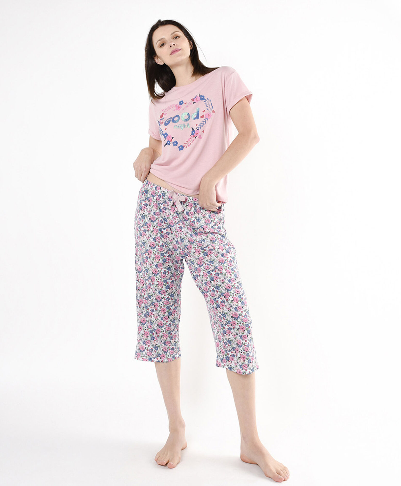Pijama mujer frase floreado capri Pijama mujer frase floreado capri