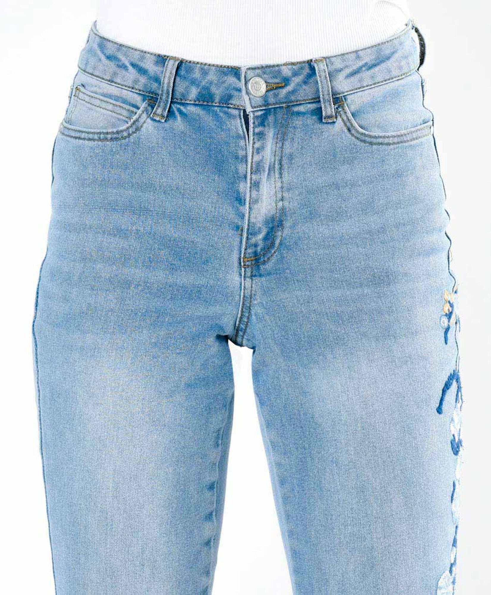 Jeans mujer brodado flores skinny fit Jeans mujer brodado flores skinny fit