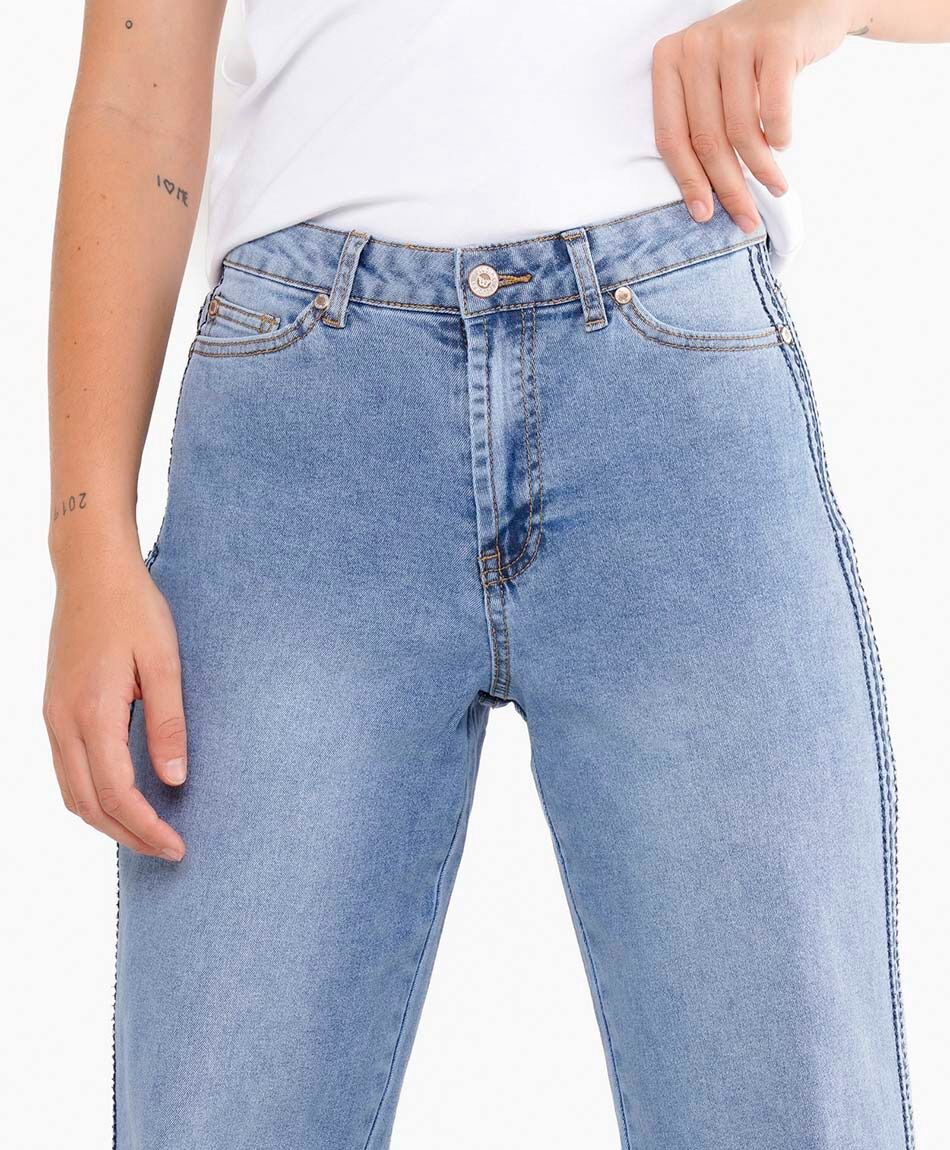 Jeans mujer  wide leg bordado lateral