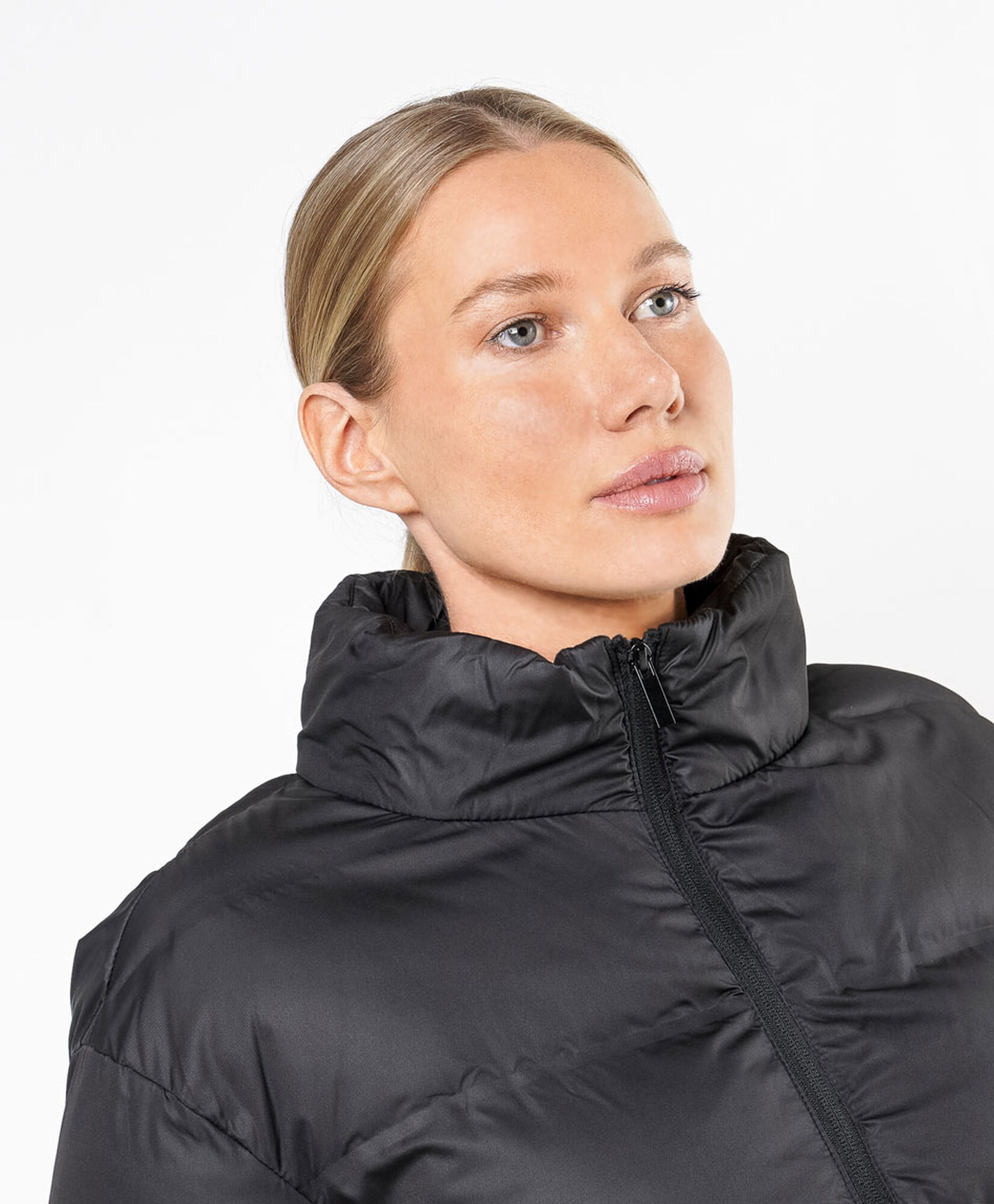 Parka mujer puffa crop negra Parka mujer puffa crop negra