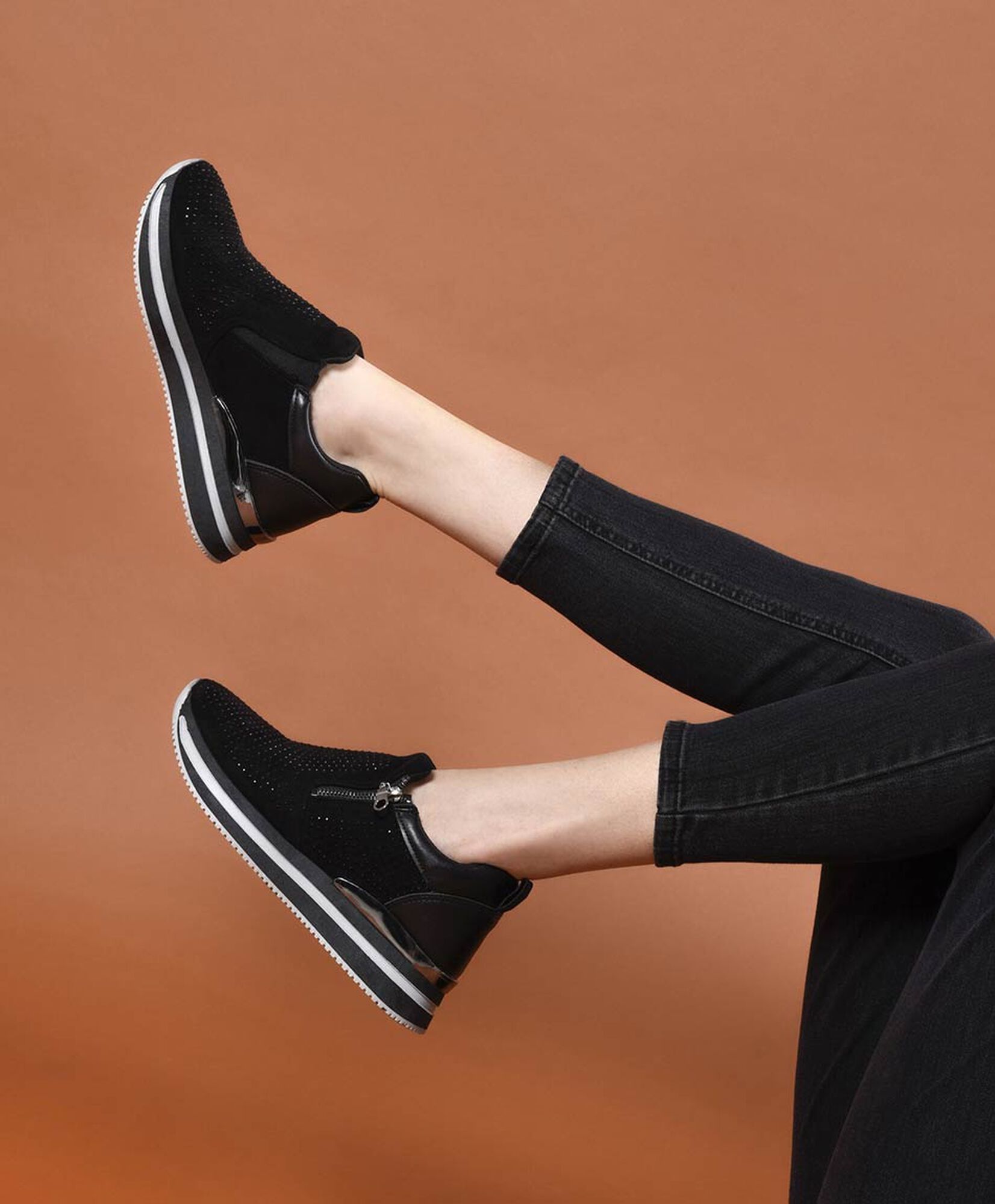 Zapatilla mujer brillos plataforma Zapatilla mujer brillos plataforma