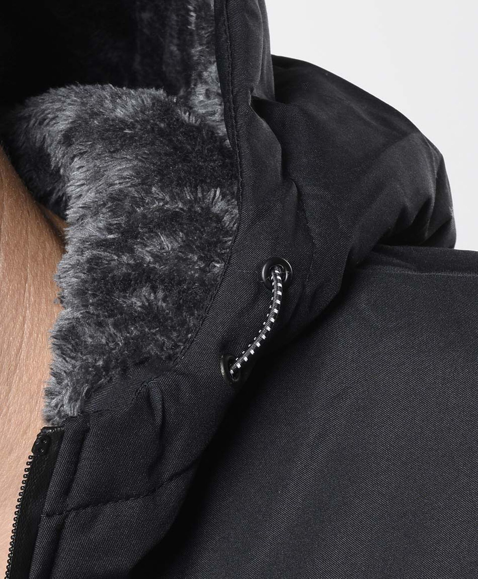 Parka hombre acolchada pelitos Parka hombre acolchada pelitos