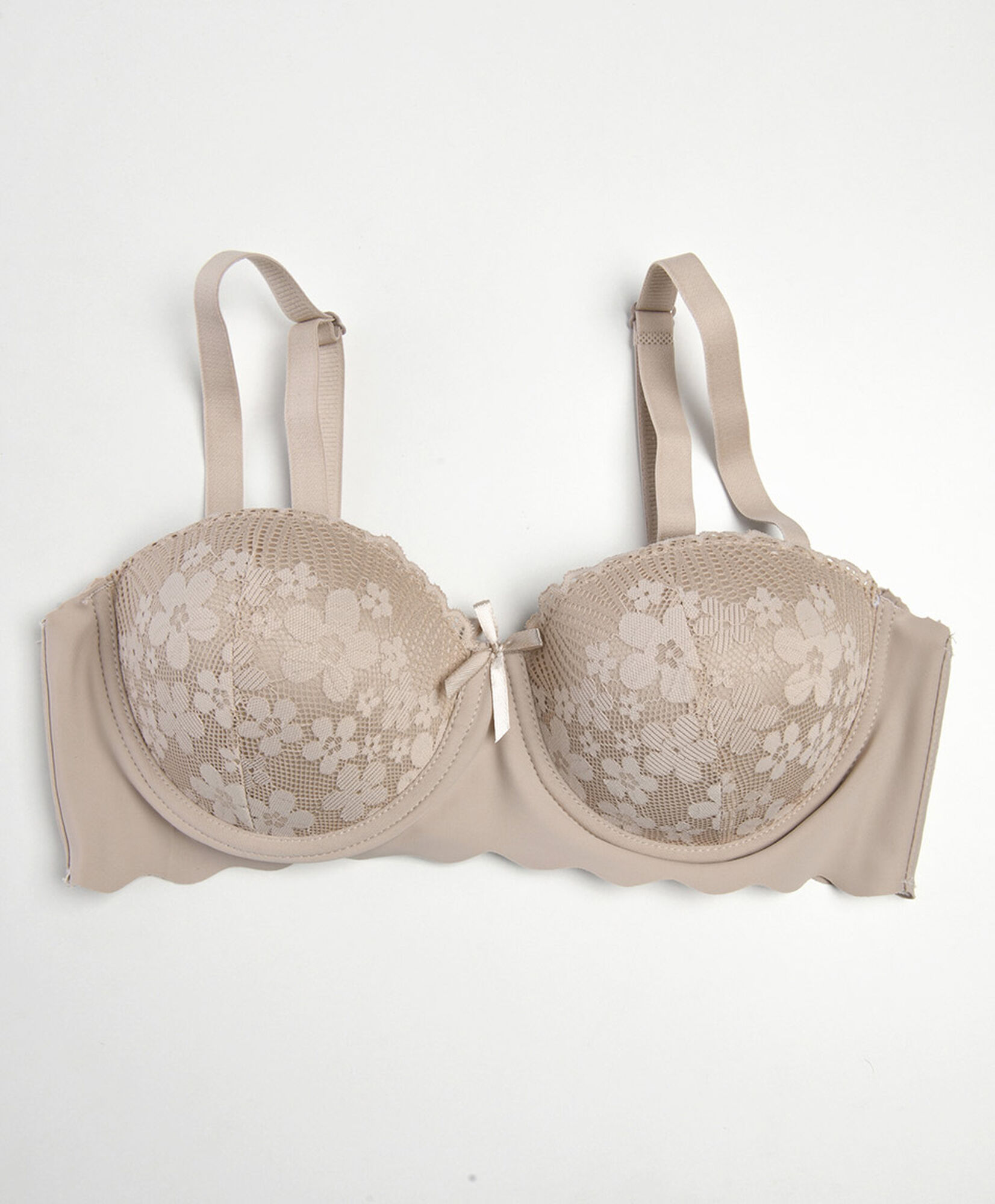 Sostén mujer encajes floreados seamless Sostén mujer encajes floreados seamless