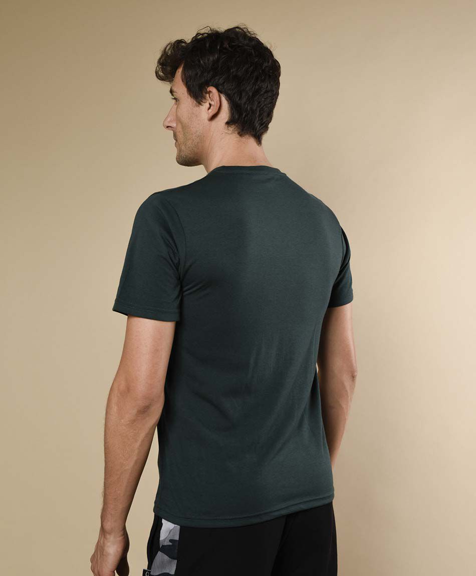 Polera deportiva manga corta cuello redondo