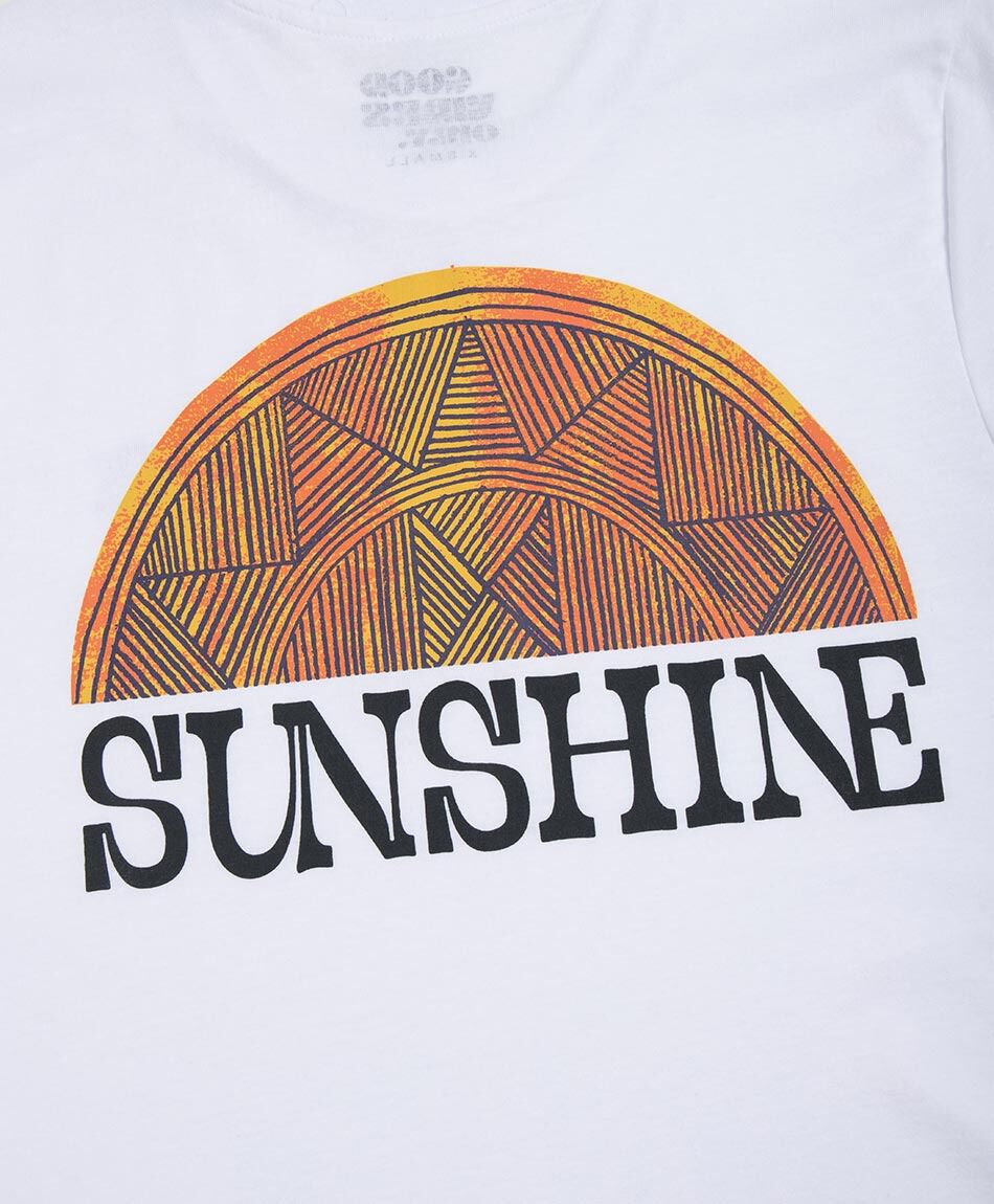 Polera hombre estampado adventure