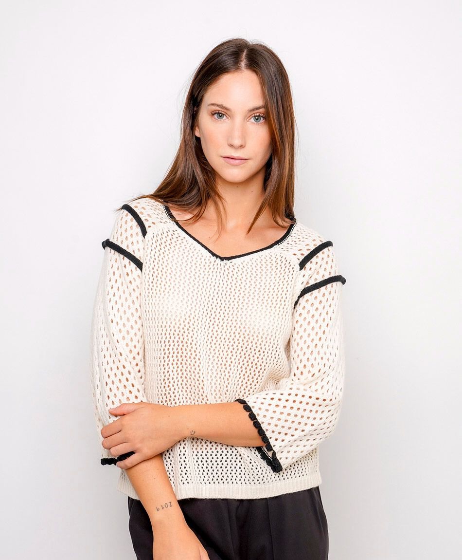Sweater mujer calado con lineas