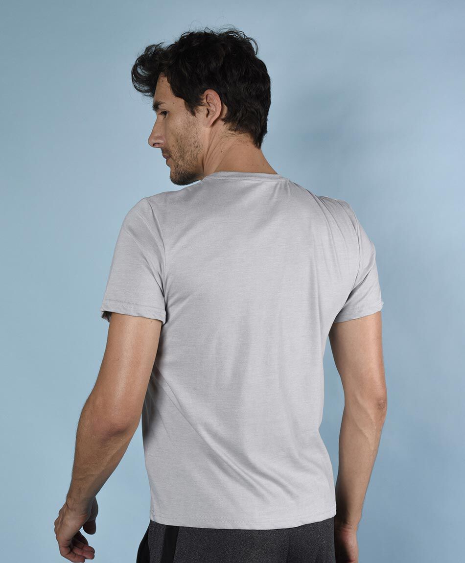 Polera deportiva manga corta cuello redondo