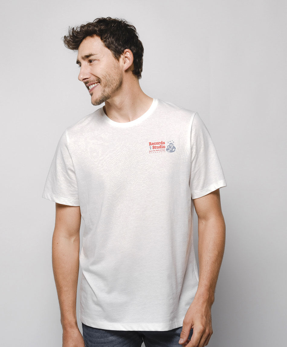 Polera hombre doble estampado estudio