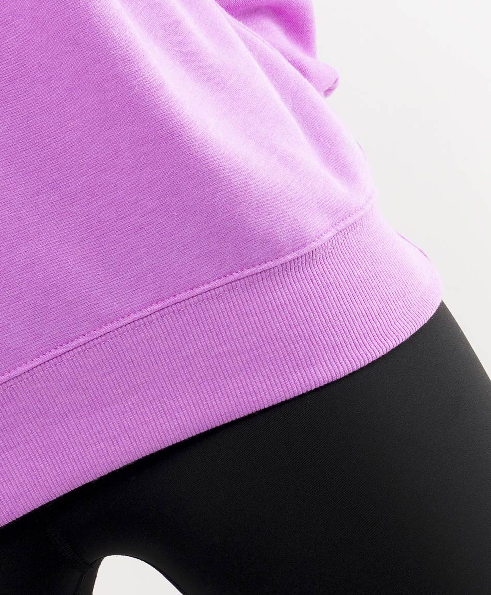 Polerón deportivo mujer oversize Polerón deportivo mujer oversize