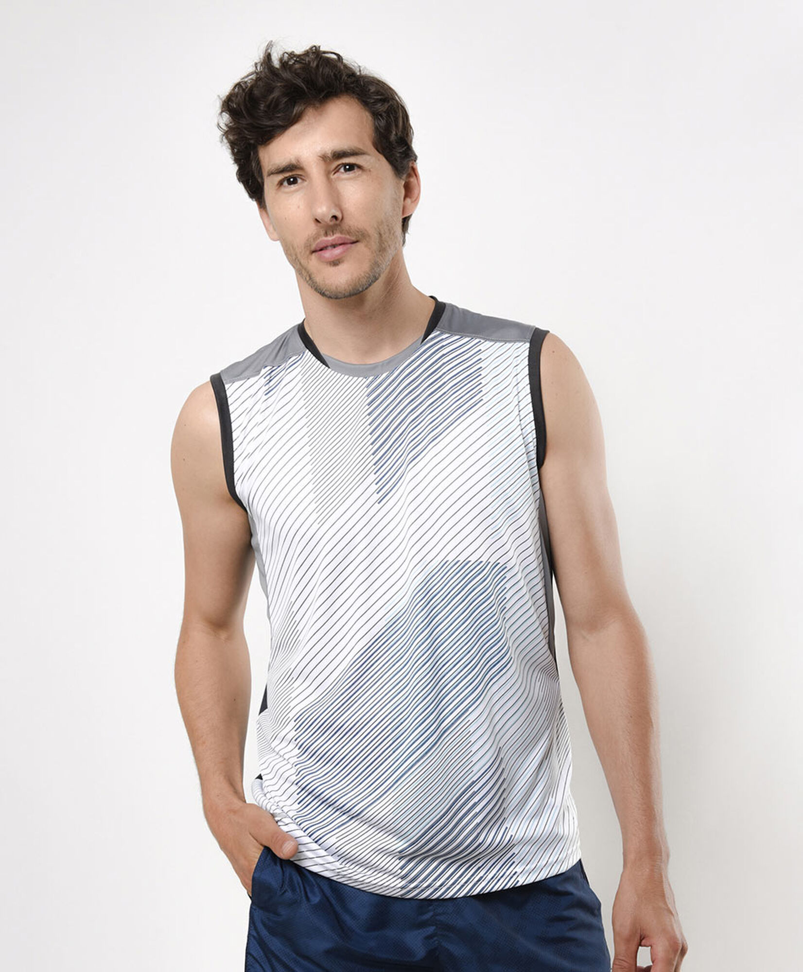 Polera deportiva hombre líneas sin mangas Polera deportiva hombre líneas sin mangas