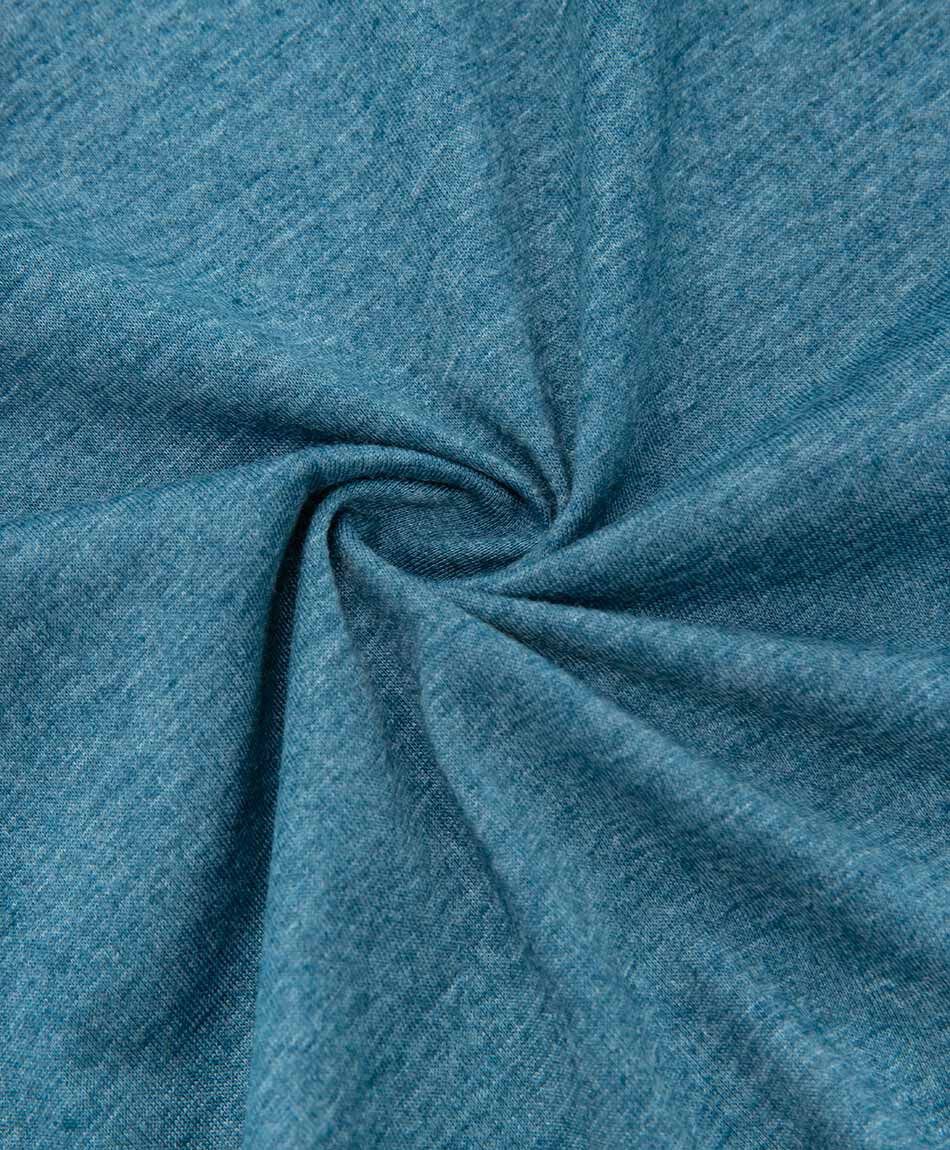 Polera deportiva hombre waves