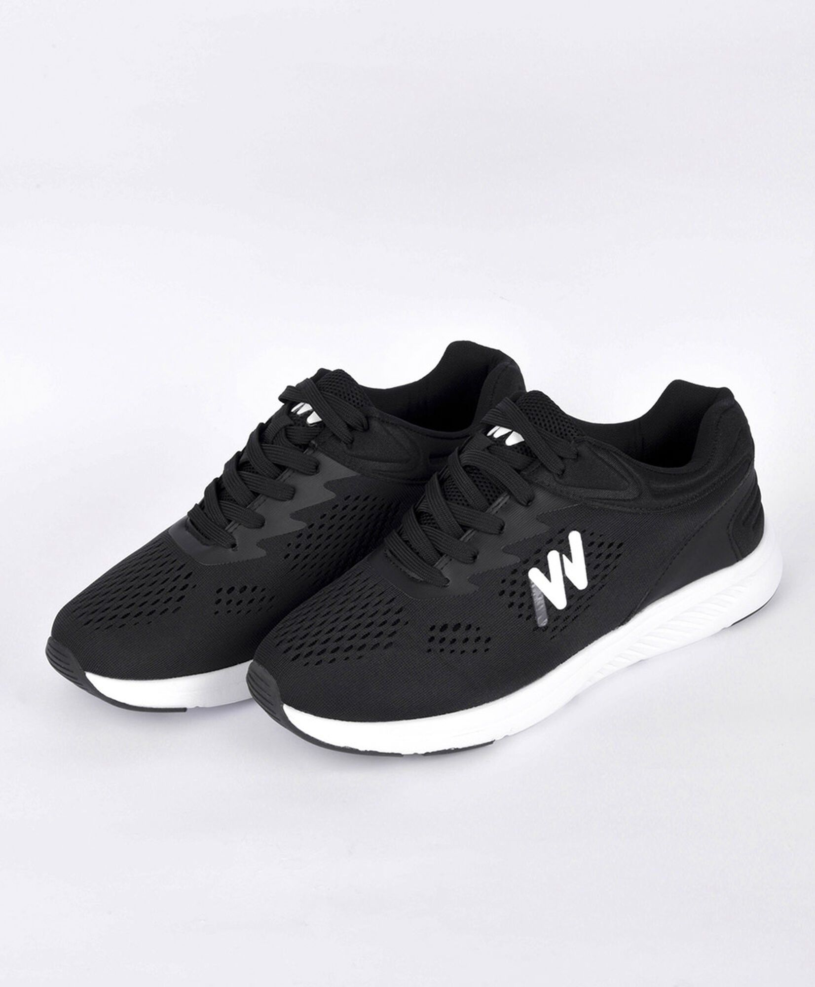Zapatilla hombre malla negra Zapatilla hombre malla negra