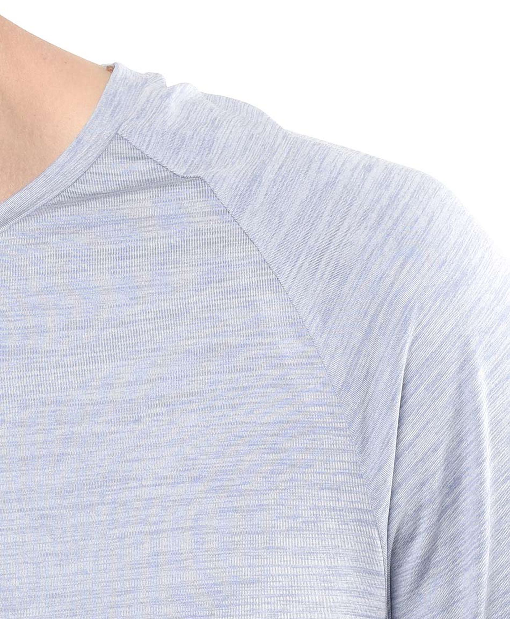 Polera deportiva hombre lisa celeste Polera deportiva hombre lisa celeste