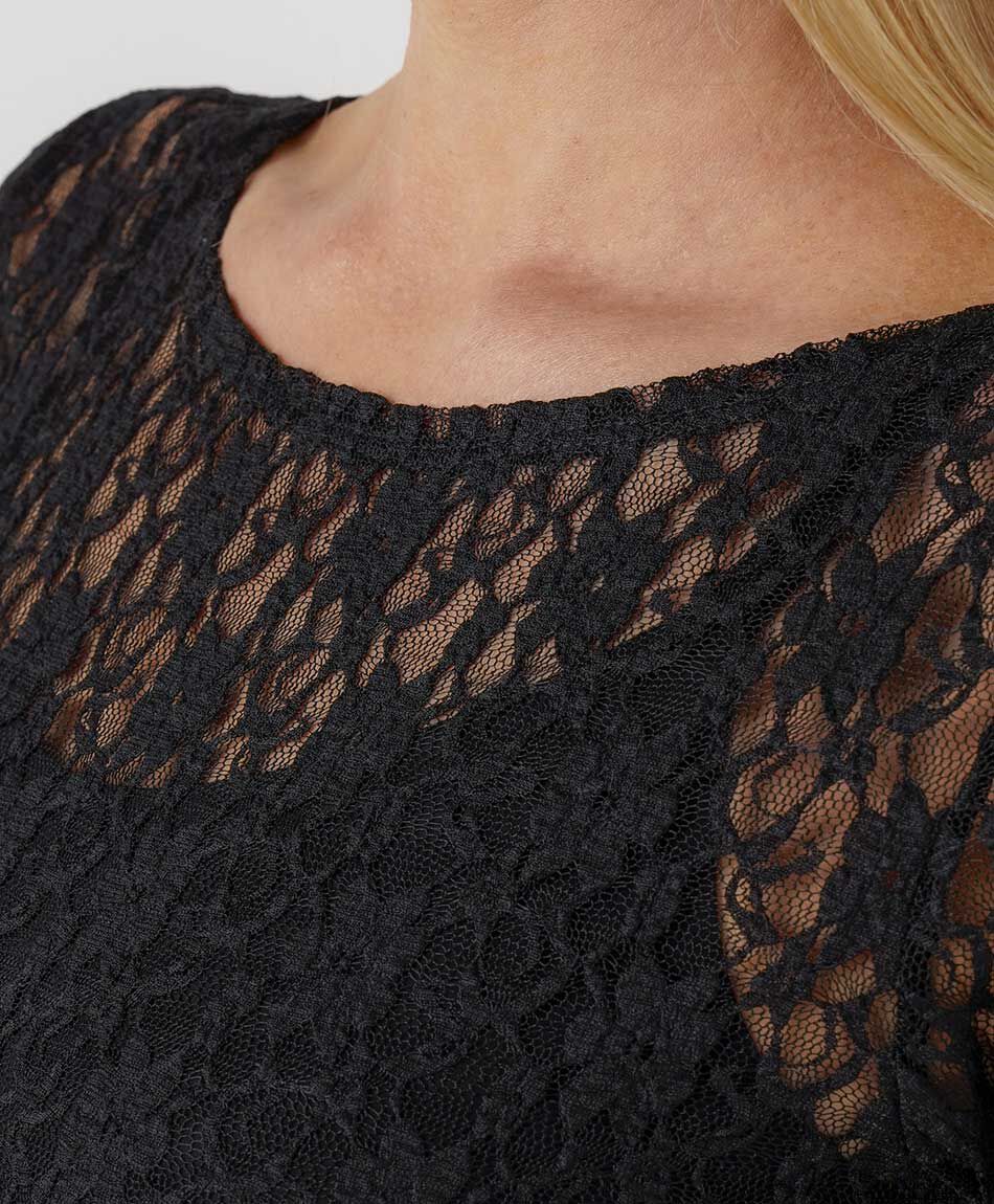 Polera mujer full encaje negra