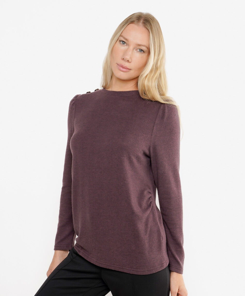 Polera mujer lanosa botones morada
