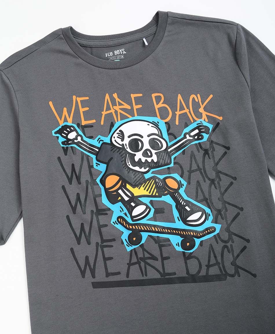 Polera ni&ntilde;o estampado esqueleto