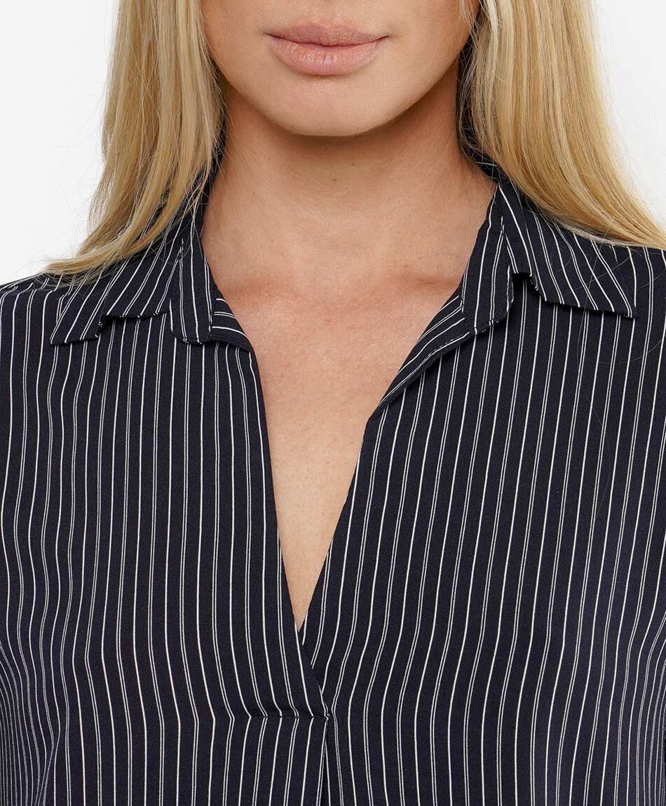Blusa mujer listada cuello v