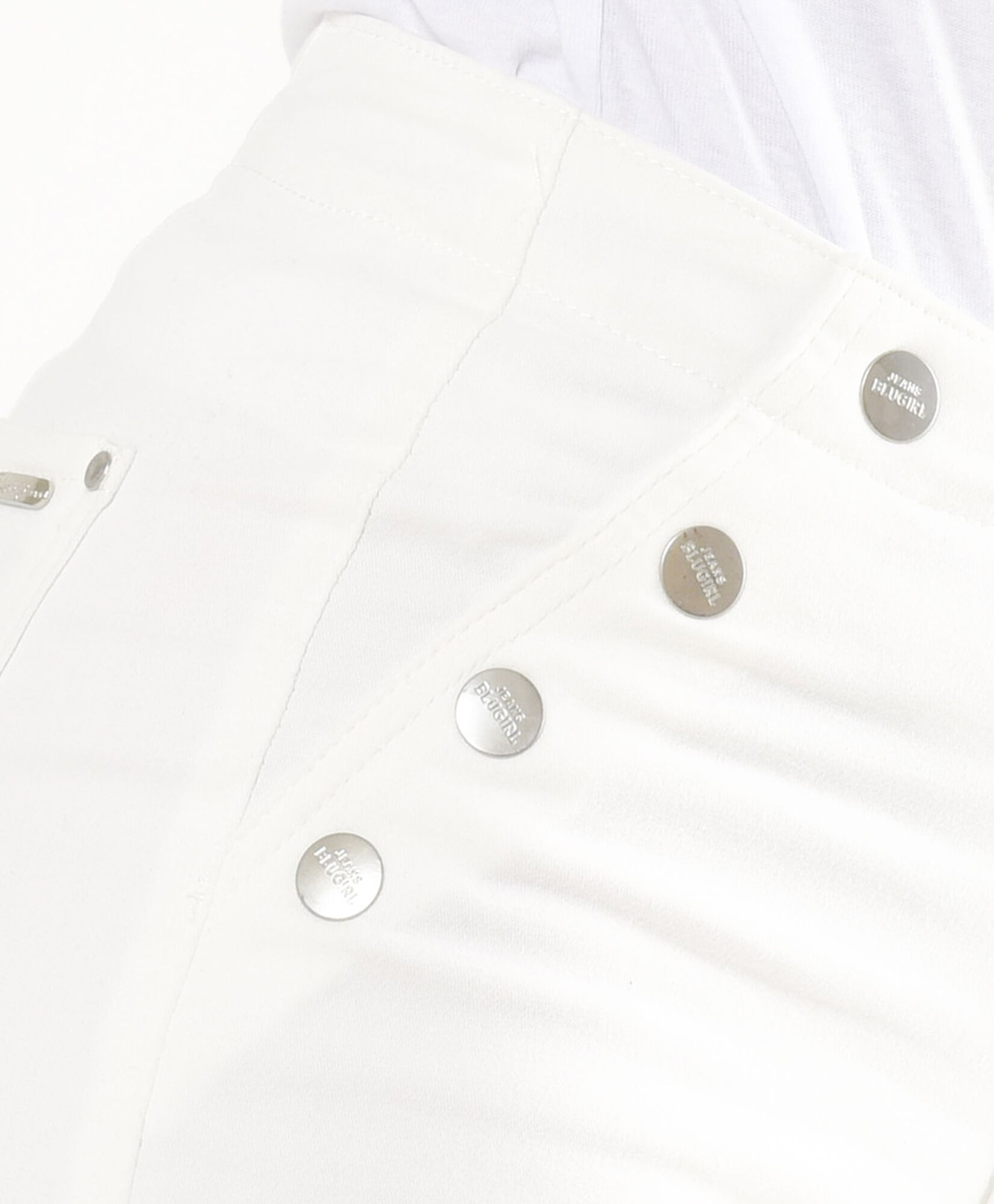 Jeans mujer detalle botones Jeans mujer detalle botones