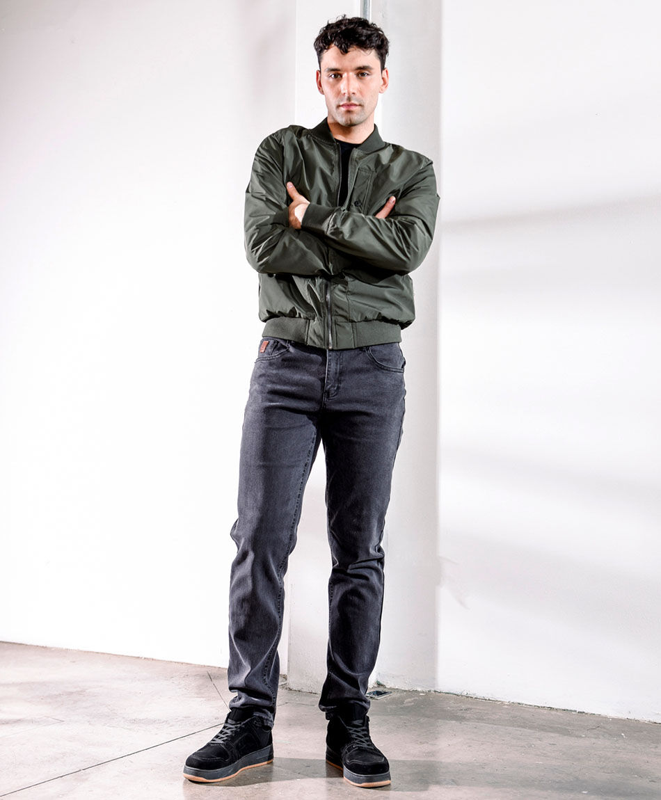 Jeans hombre cl&aacute;sico slim fit