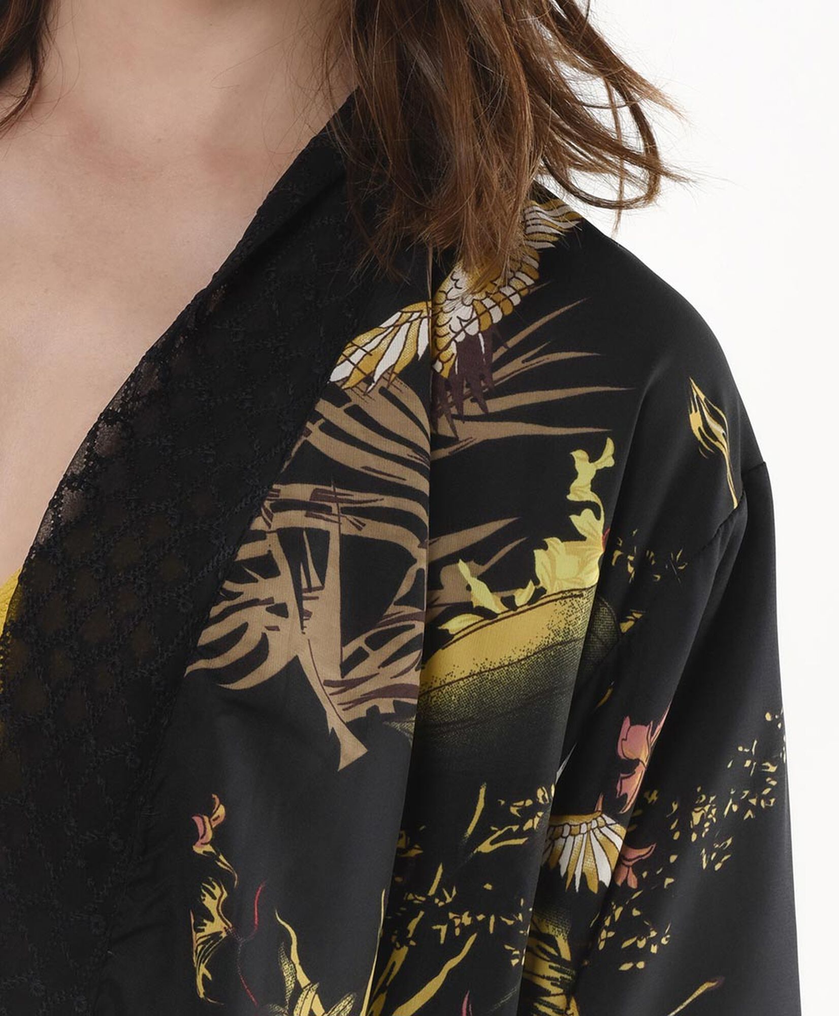 Kimono mujer estampado y transparencias Kimono mujer estampado y transparencias